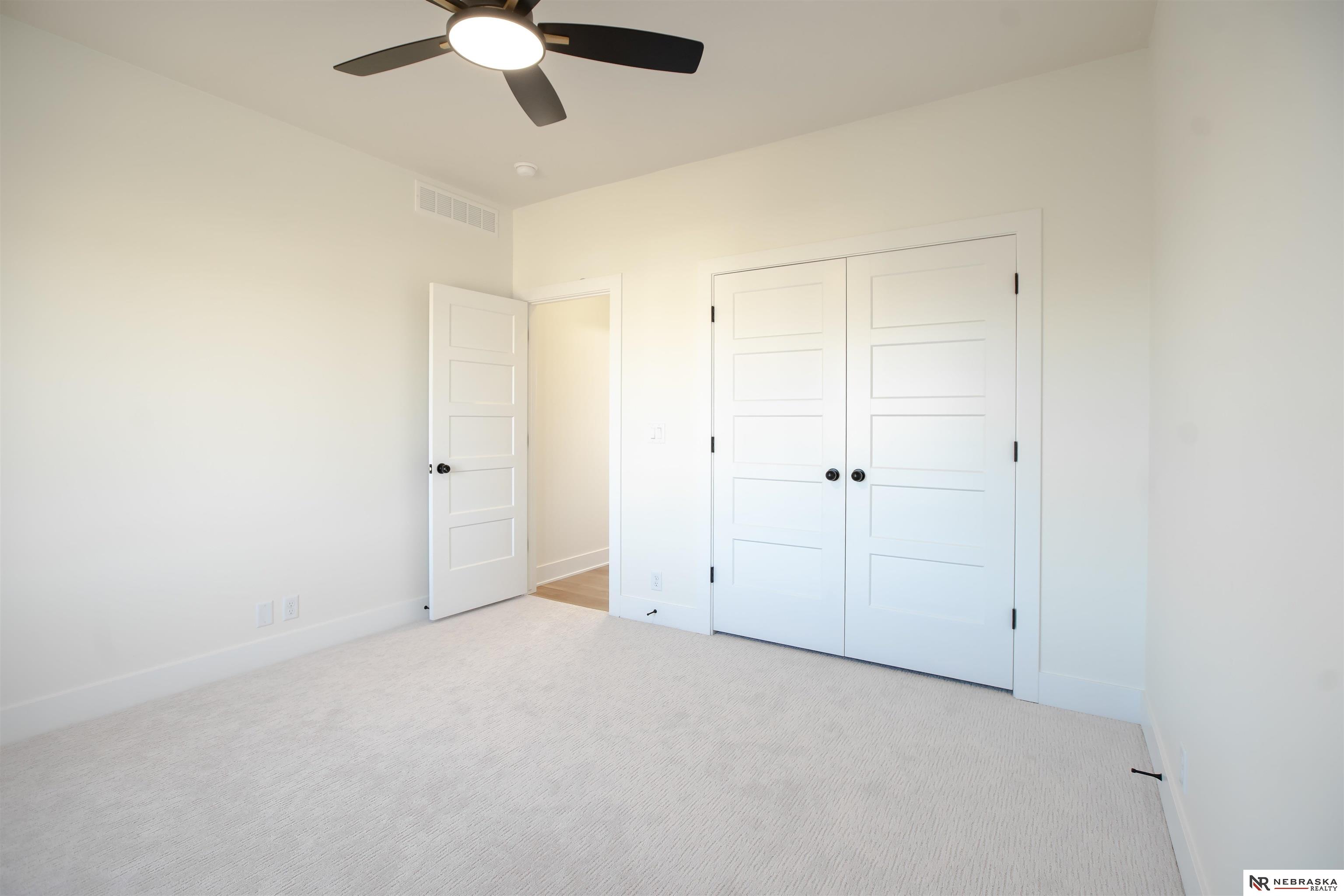 8700 Honeybee Lane, Lincoln, NE, 68526