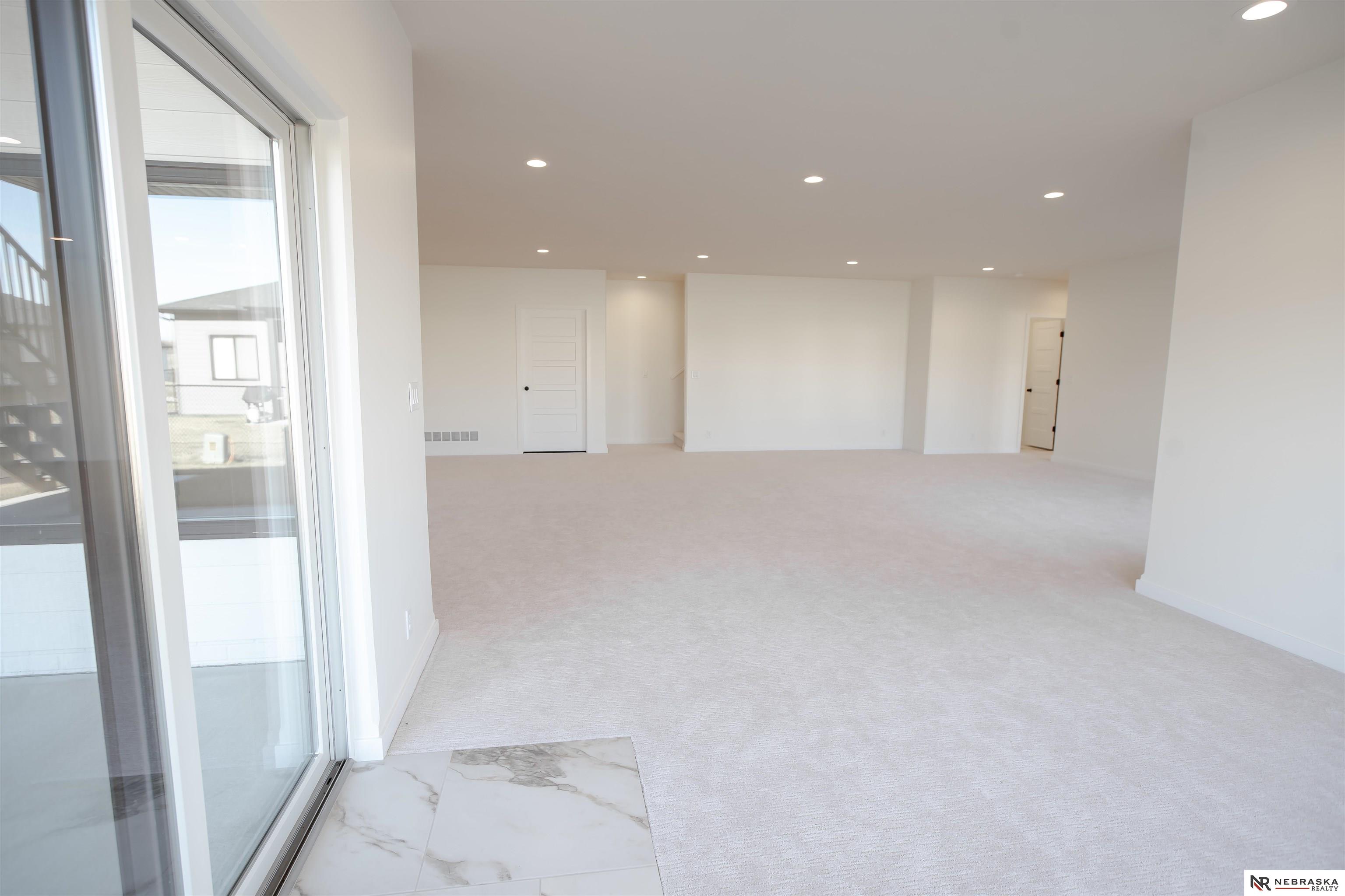 8700 Honeybee Lane, Lincoln, NE, 68526