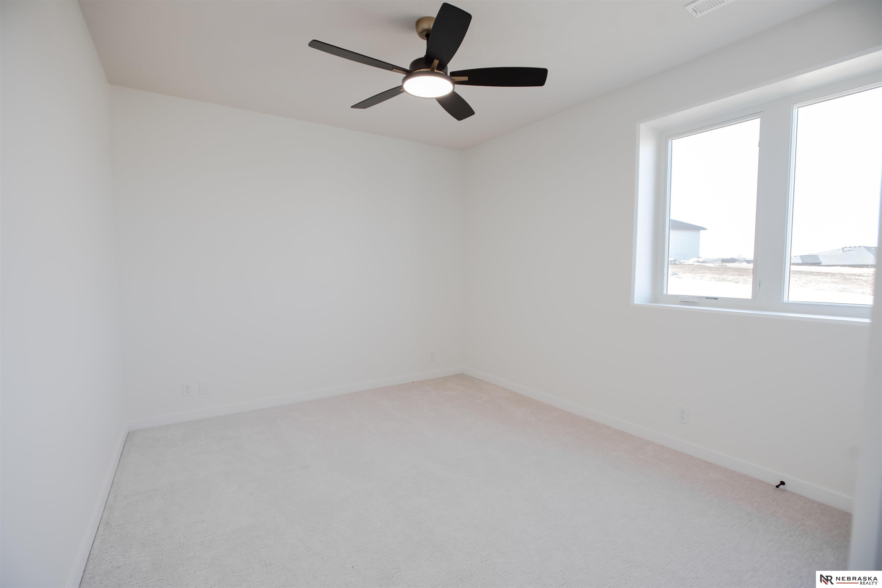 8700 Honeybee Lane, Lincoln, NE, 68526