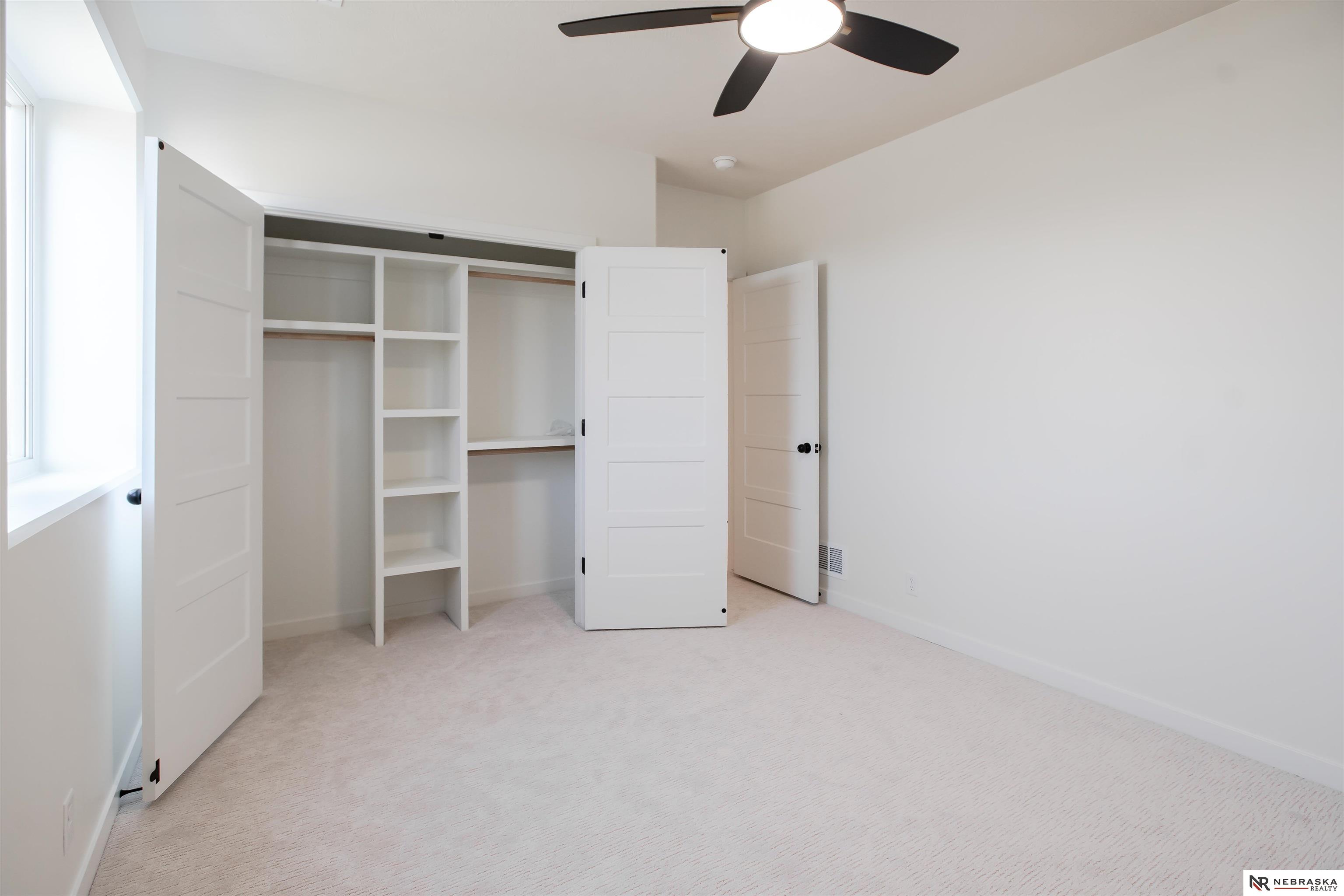 8700 Honeybee Lane, Lincoln, NE, 68526