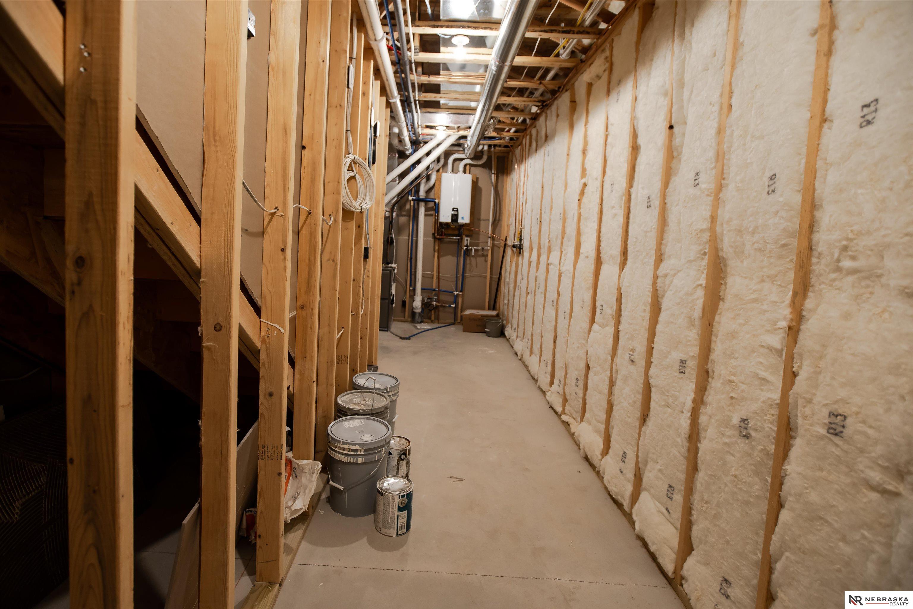 8700 Honeybee Lane, Lincoln, NE, 68526