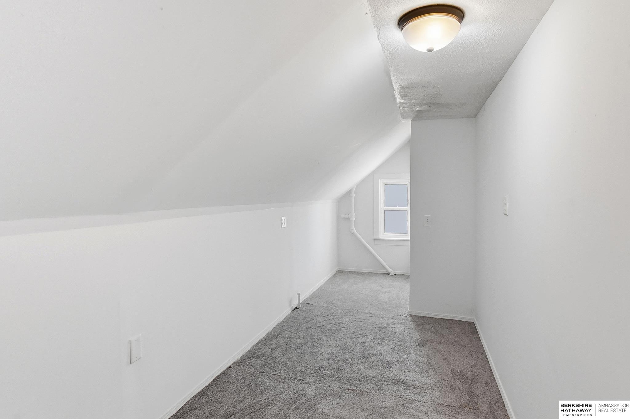 2207 N 16th Street, Omaha, NE, 68110