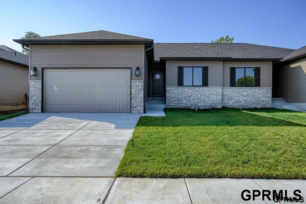 9040 Berg Drive, Lincoln, NE, 68505