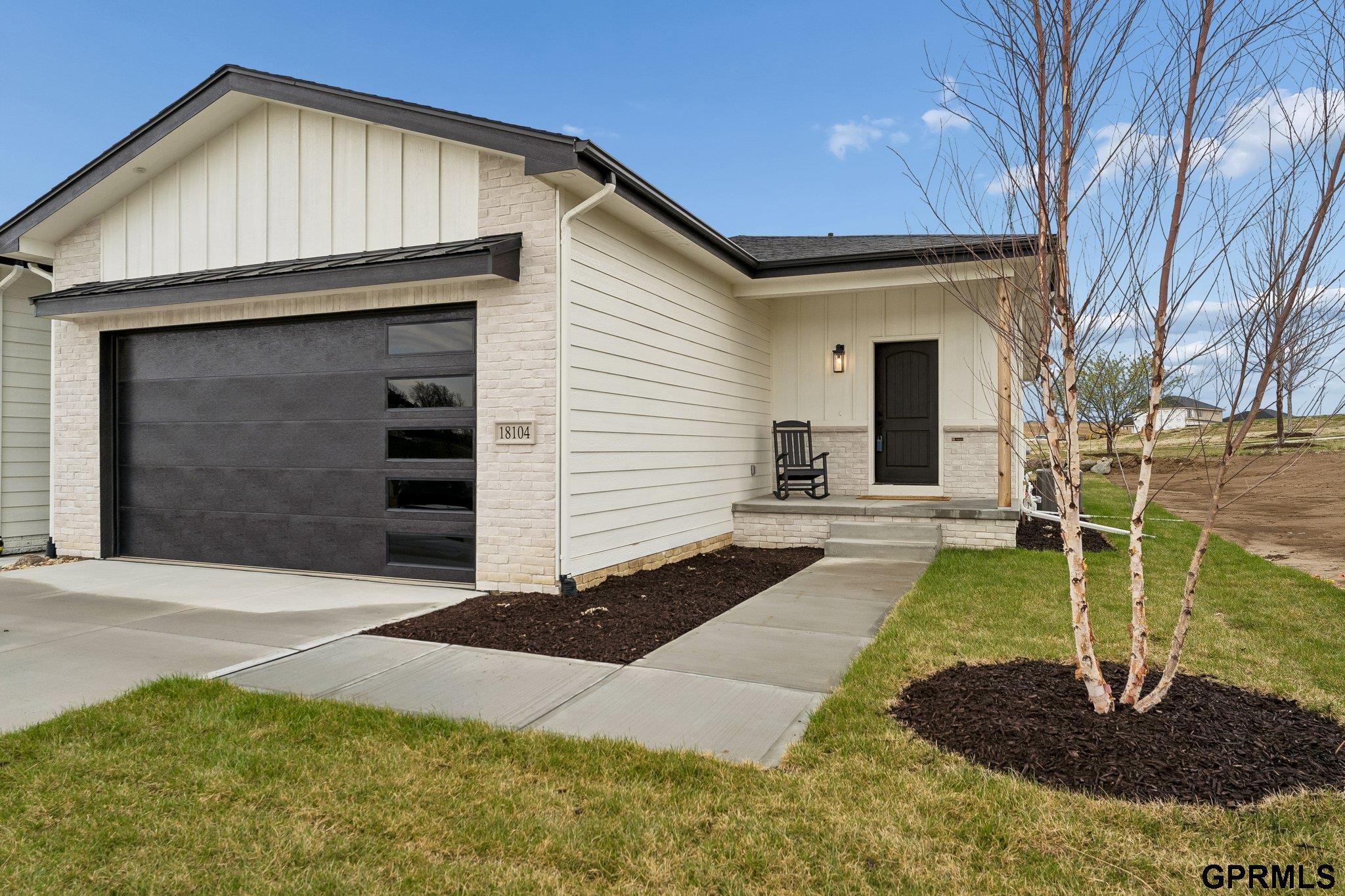 10814 221st Avenue, Gretna, NE, 68028