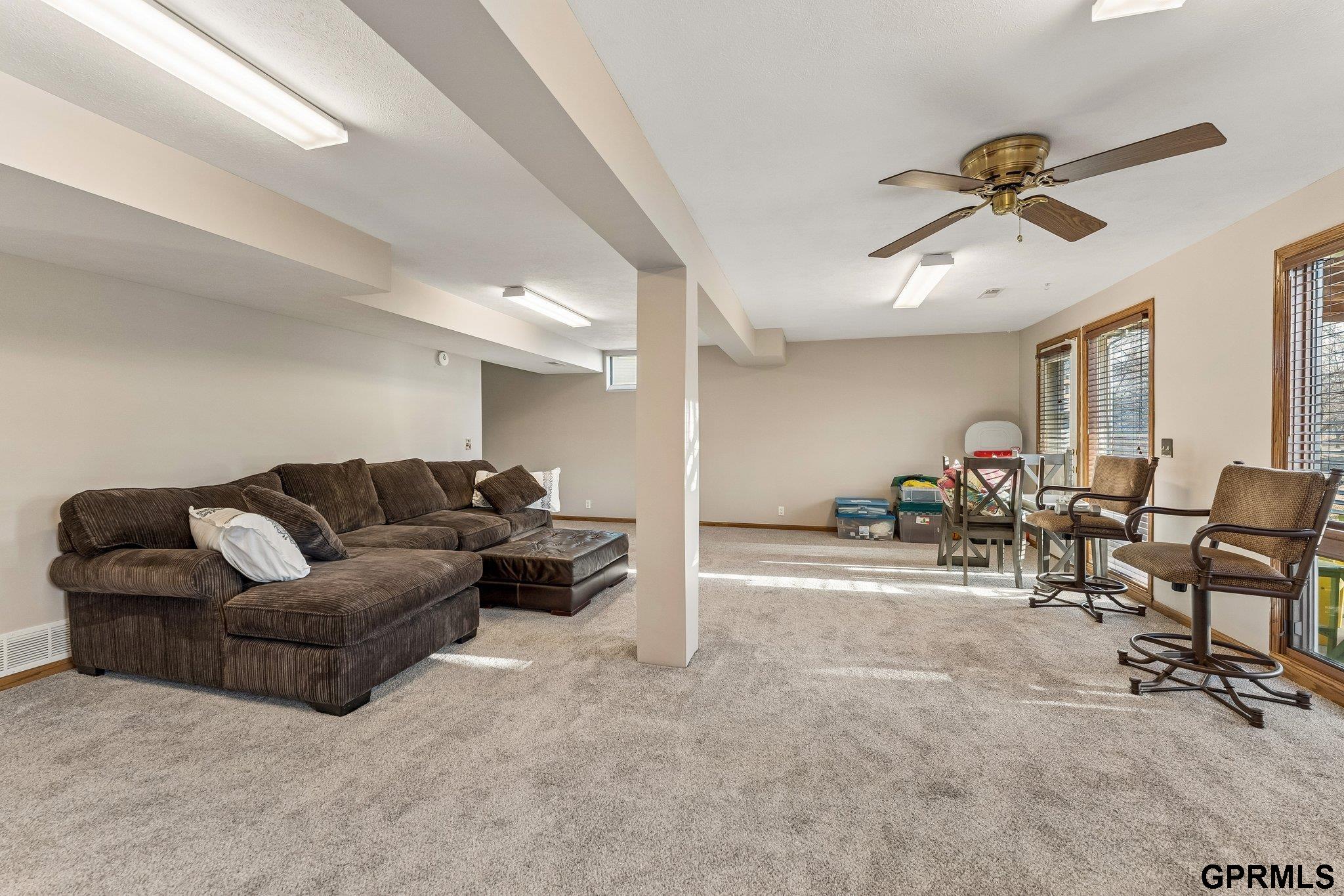 7206 157Th Street, Omaha, NE, 68136