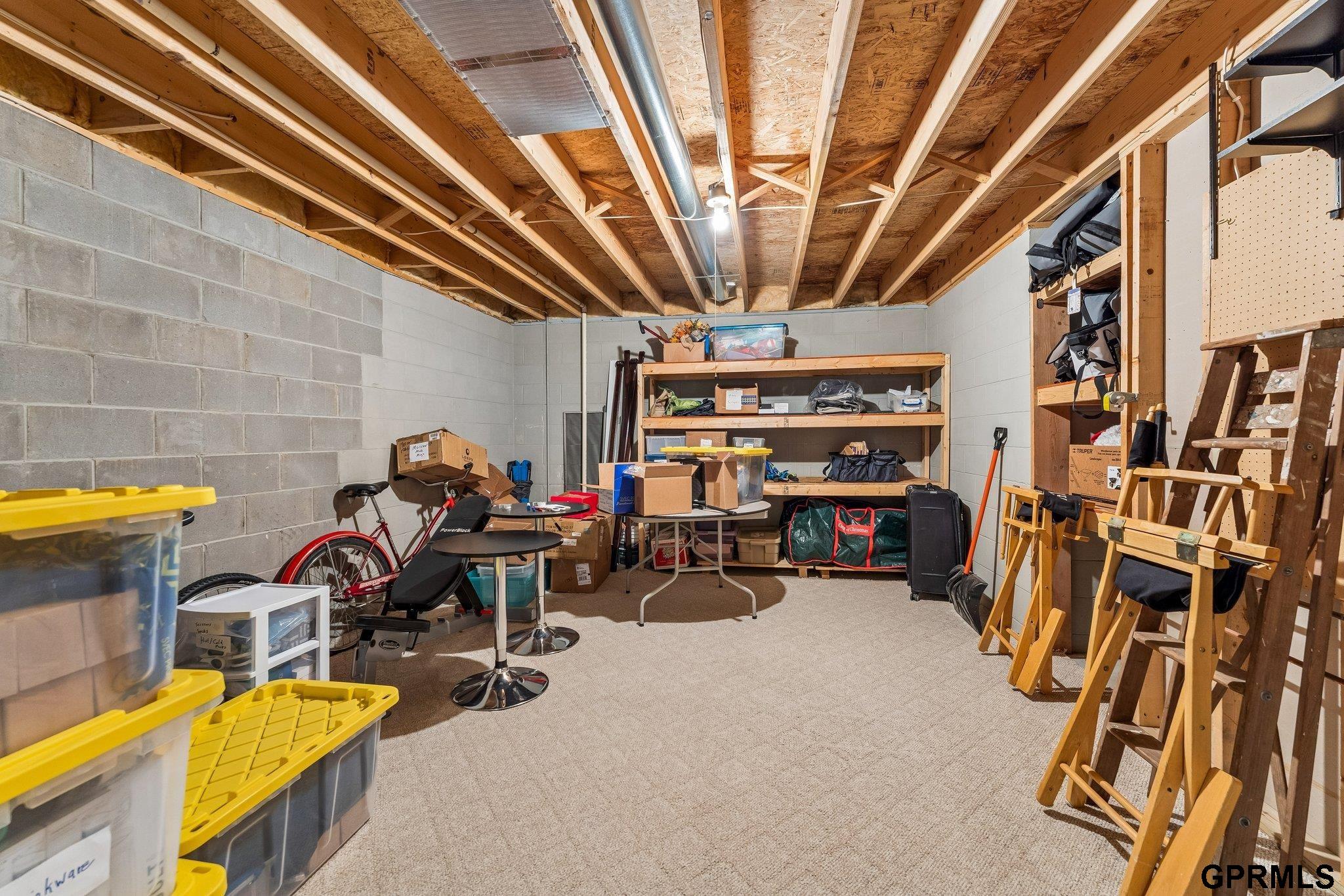 7206 157Th Street, Omaha, NE, 68136