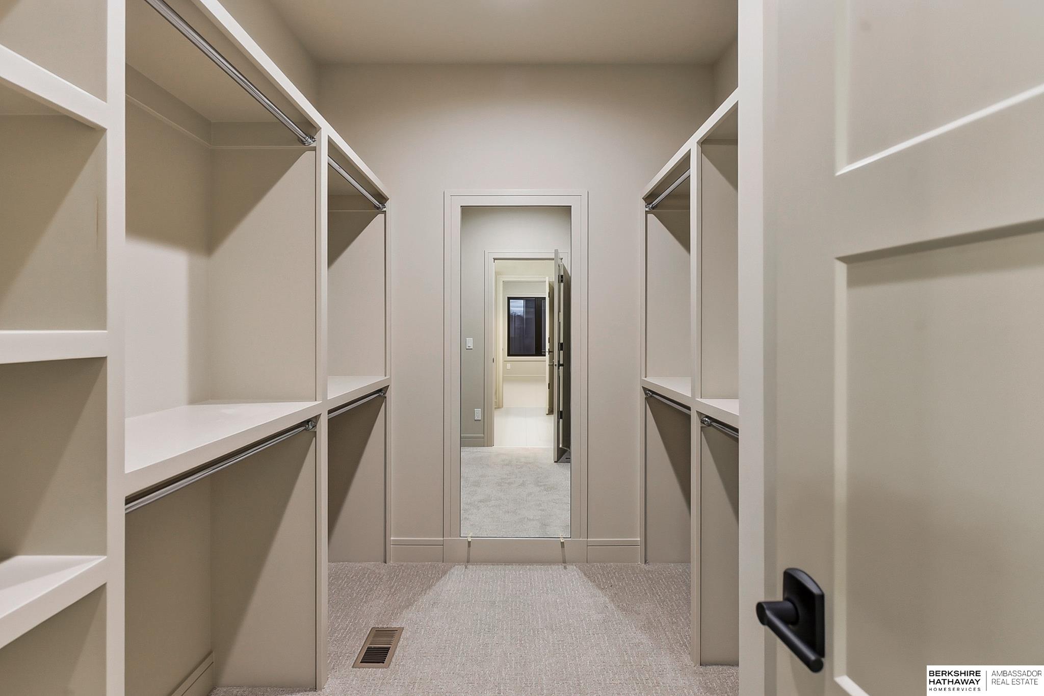 2204 N 182nd Avenue, Elkhorn, NE, 68022