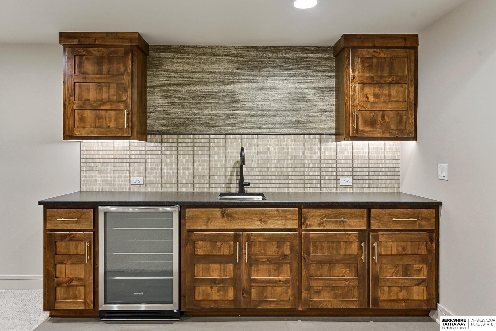 2204 N 182nd Avenue, Elkhorn, NE, 68022