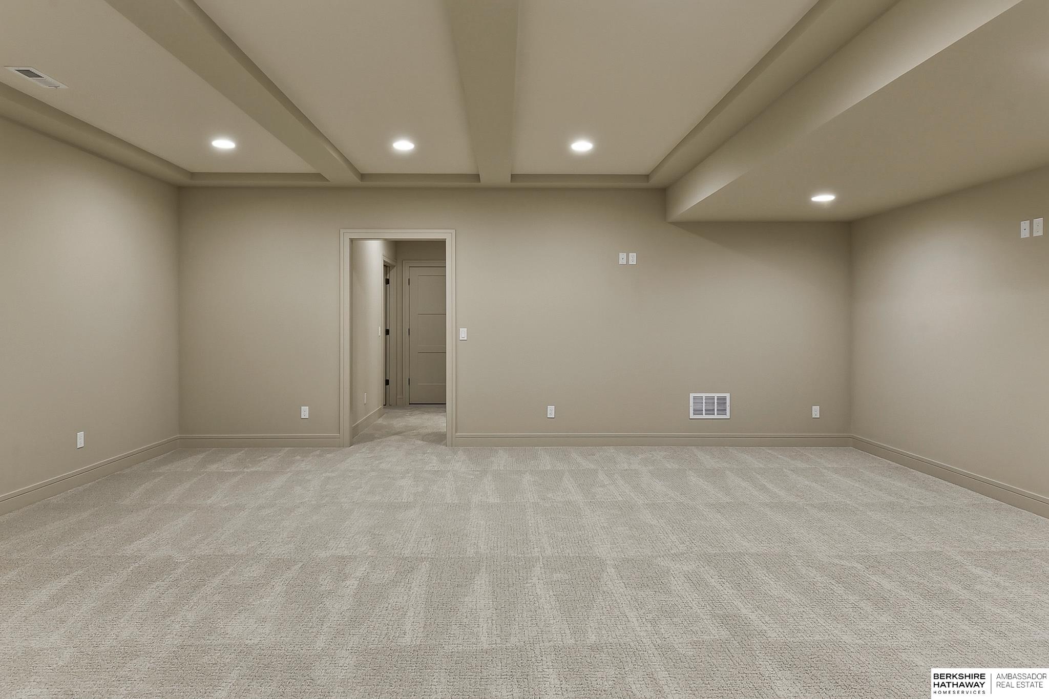 2204 N 182nd Avenue, Elkhorn, NE, 68022