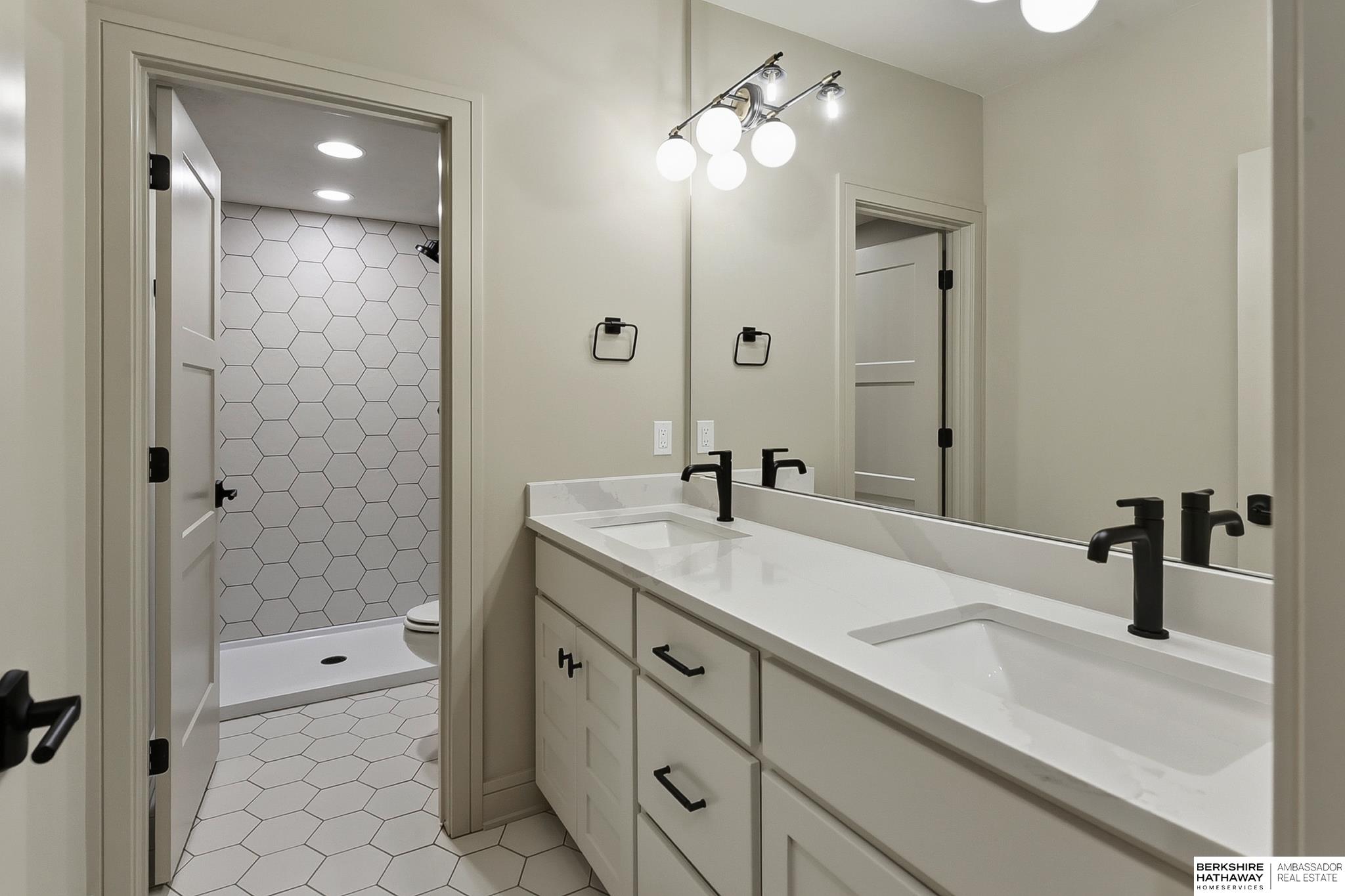 2204 N 182nd Avenue, Elkhorn, NE, 68022