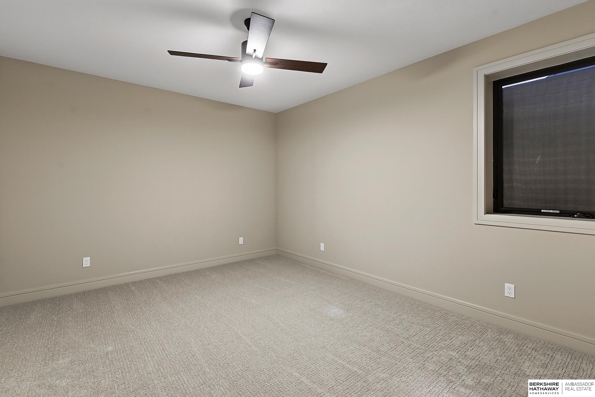 2204 N 182nd Avenue, Elkhorn, NE, 68022