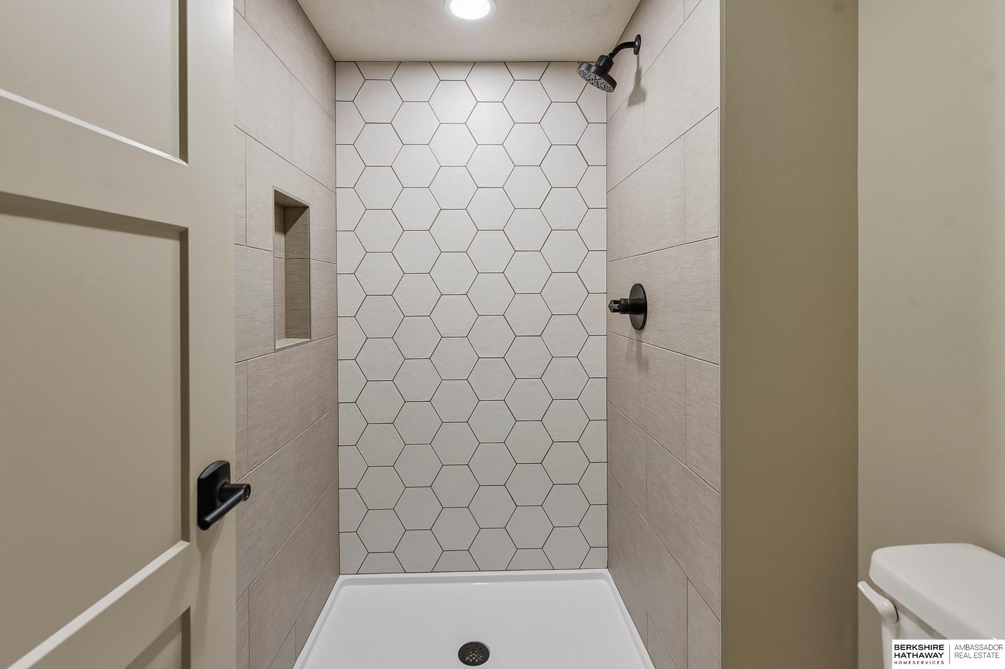 2204 N 182nd Avenue, Elkhorn, NE, 68022