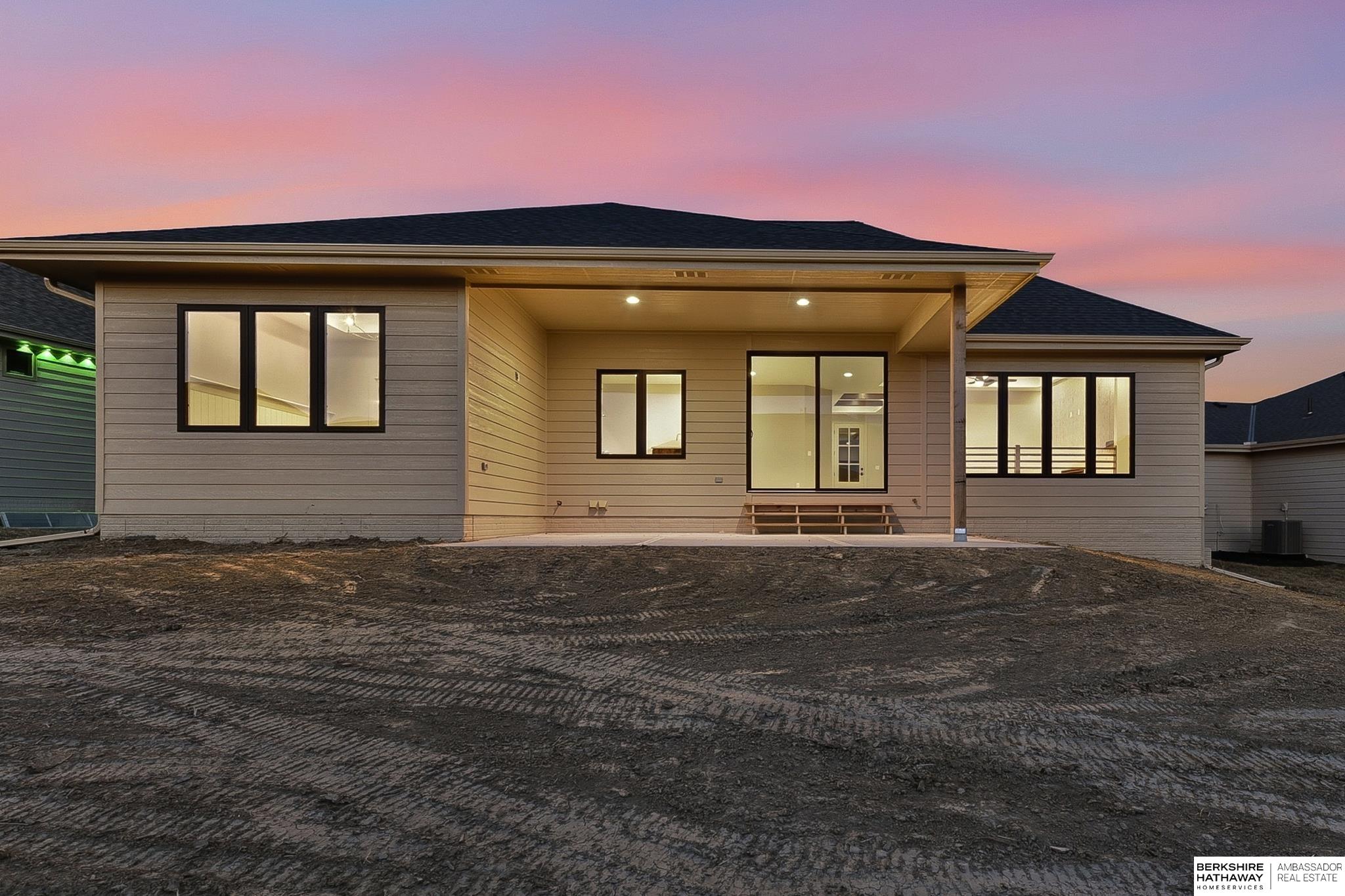 2204 N 182nd Avenue, Elkhorn, NE, 68022