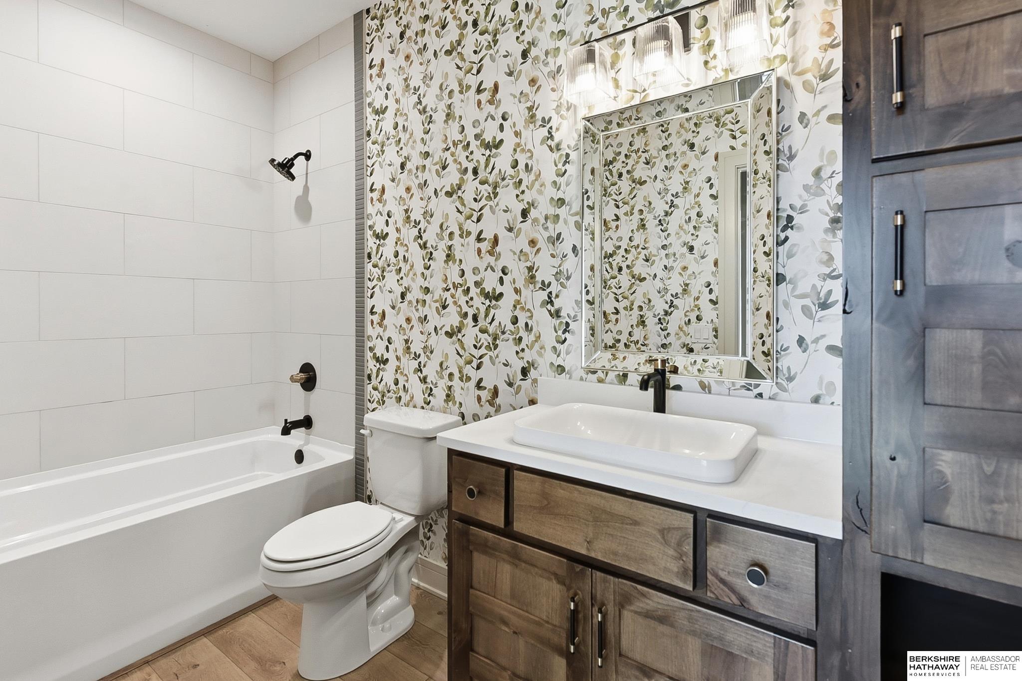 2204 N 182nd Avenue, Elkhorn, NE, 68022