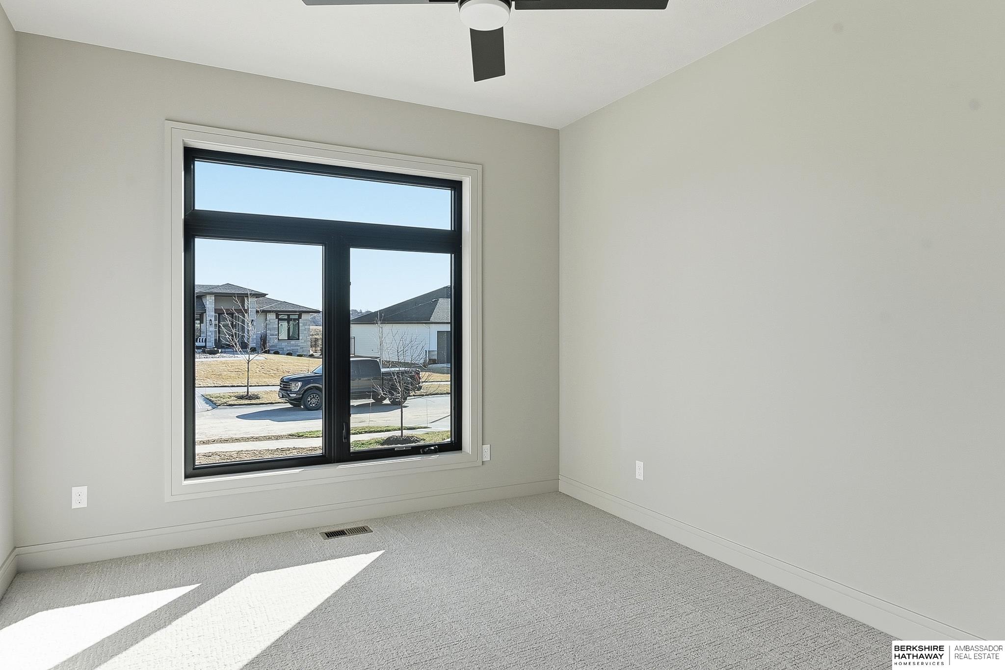 2204 N 182nd Avenue, Elkhorn, NE, 68022