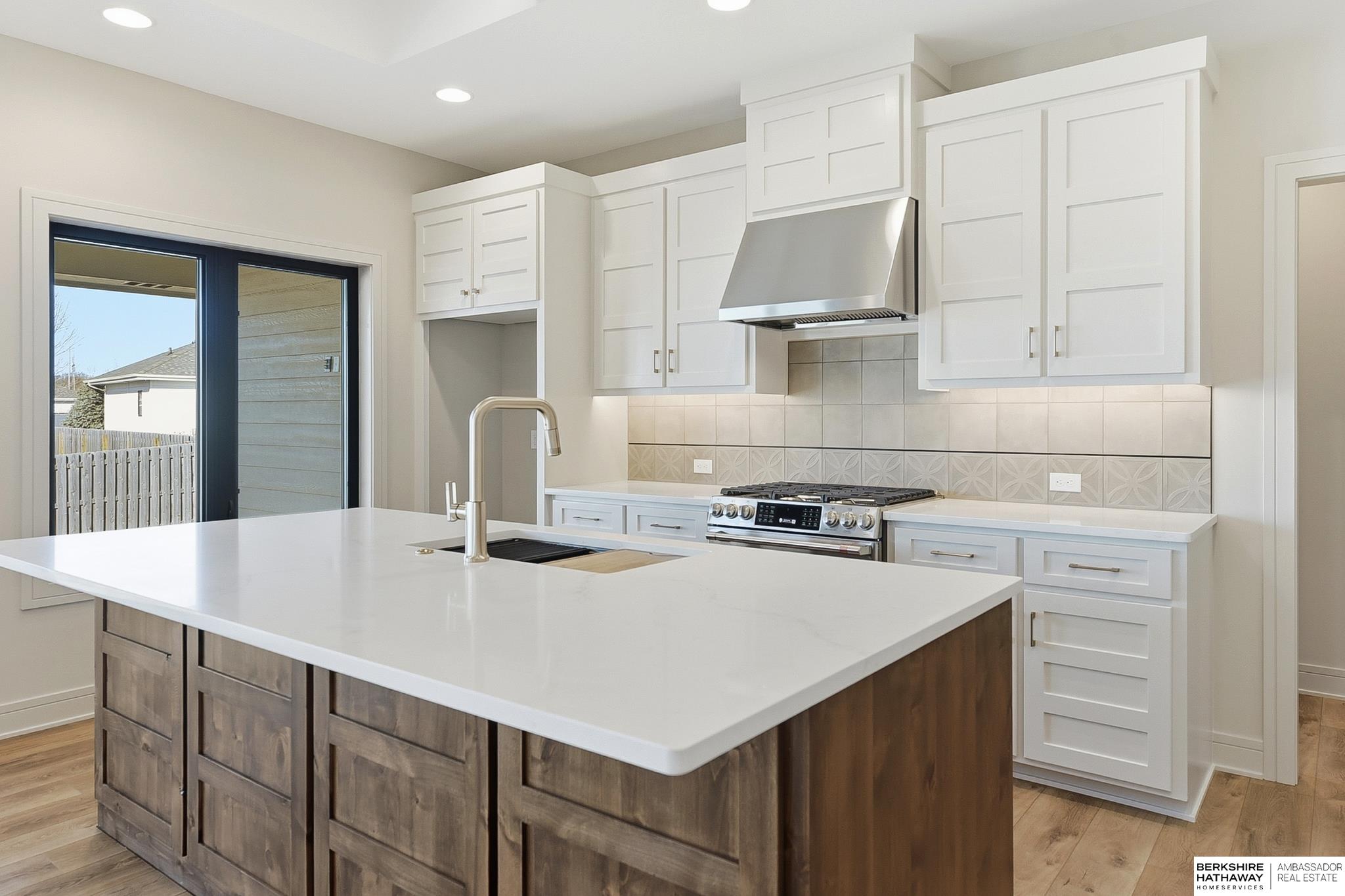 2204 N 182nd Avenue, Elkhorn, NE, 68022