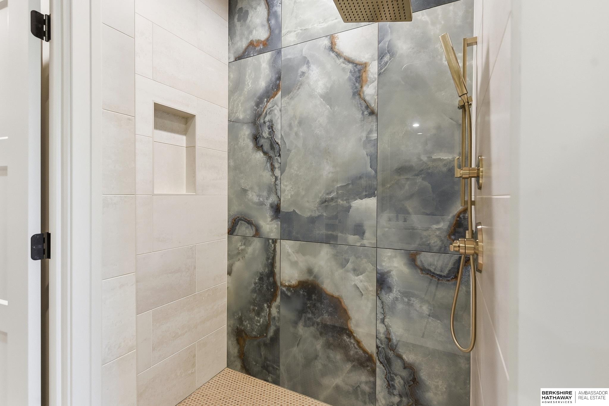 2204 N 182nd Avenue, Elkhorn, NE, 68022