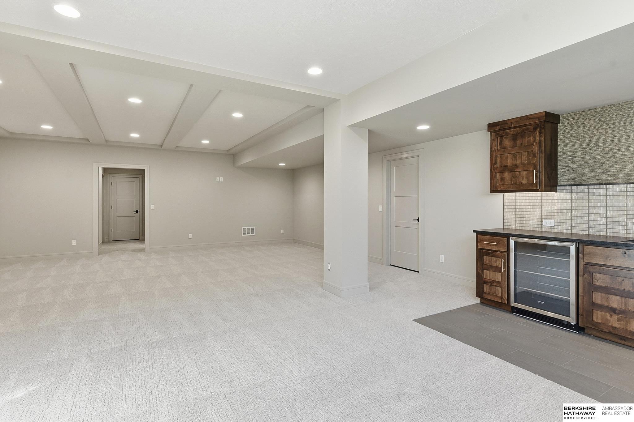 2204 N 182nd Avenue, Elkhorn, NE, 68022