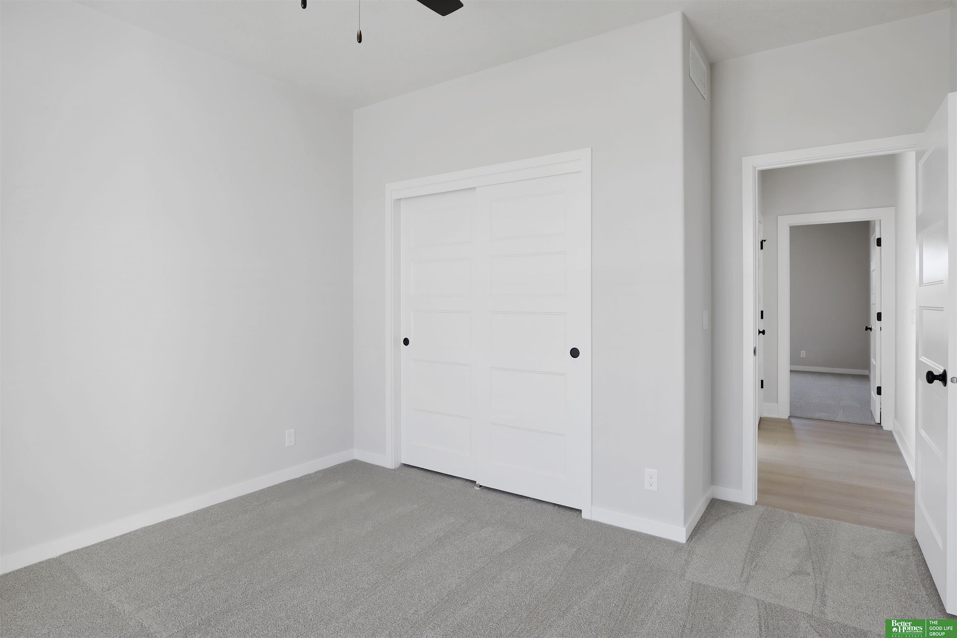 5608 N 213th Street, Elkhorn, NE, 68022