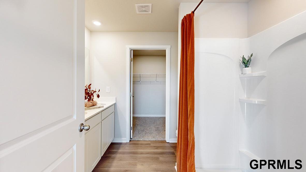 6678 Bluebell Street, Papillion, NE, 68133