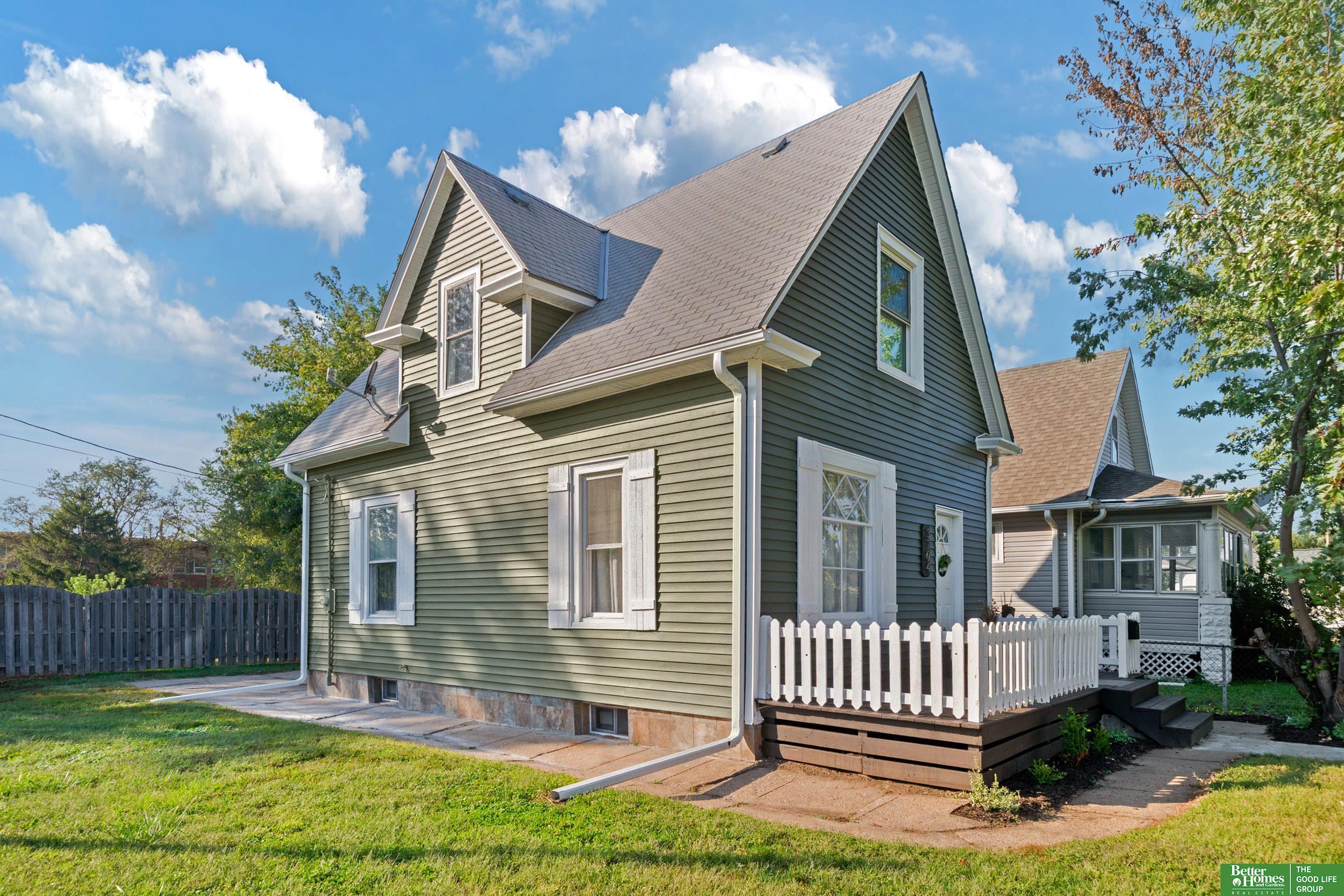 2216 Evans Street, Omaha, NE, 68110