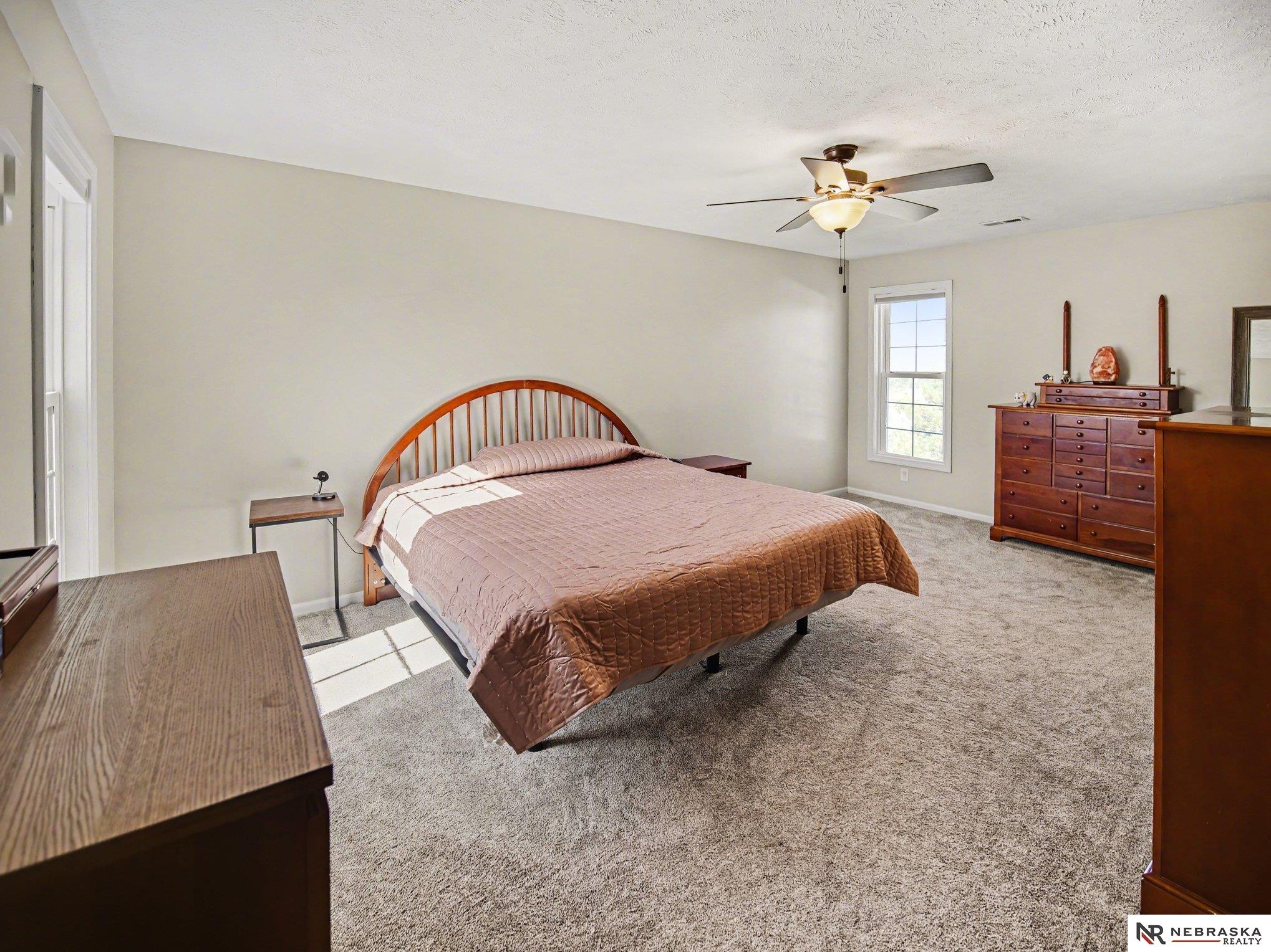 4700 Happy Hollow Lane, Lincoln, NE, 68516