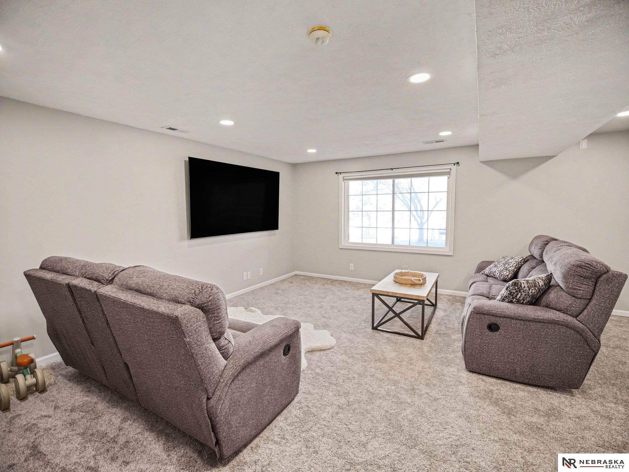 4700 Happy Hollow Lane, Lincoln, NE, 68516