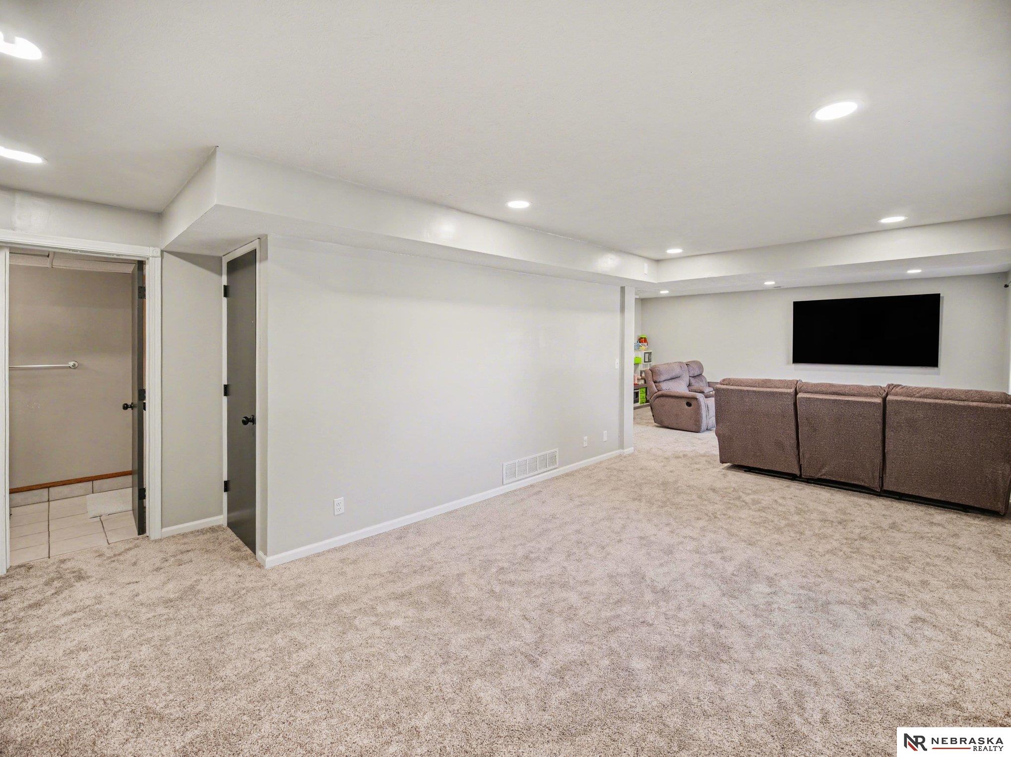 4700 Happy Hollow Lane, Lincoln, NE, 68516