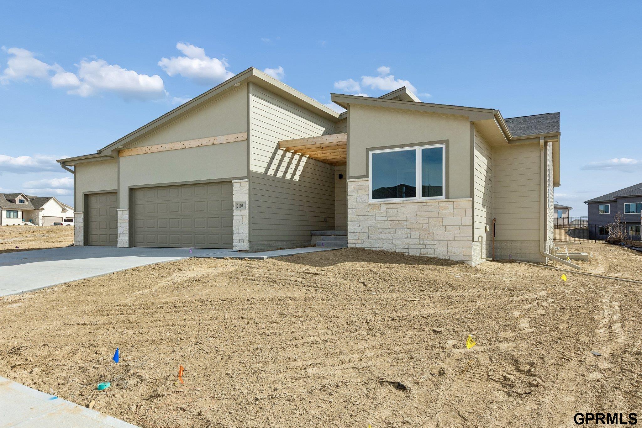 21109 Jessie Avenue, Elkhorn, NE, 68022