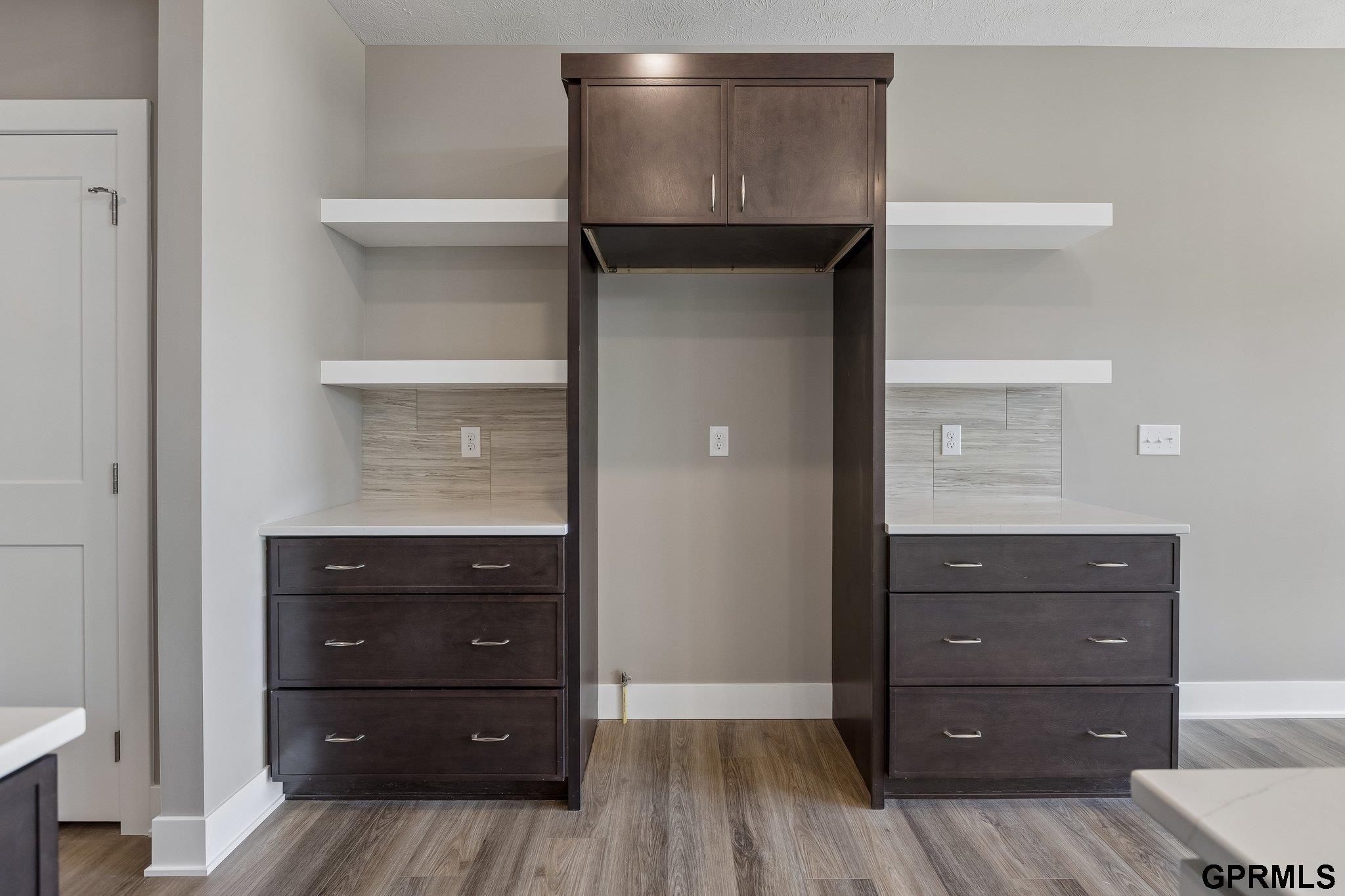 21109 Jessie Avenue, Elkhorn, NE, 68022