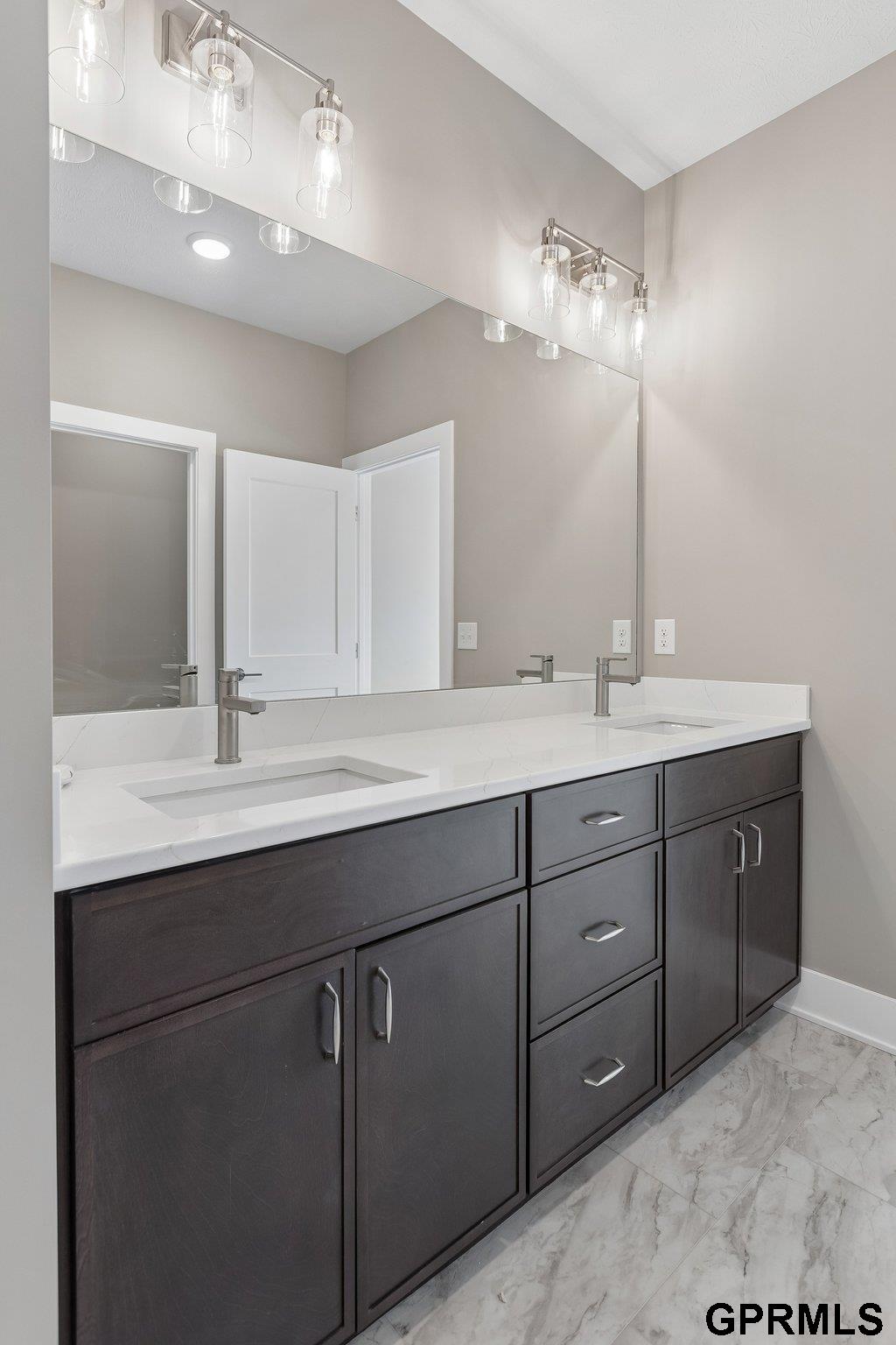 21109 Jessie Avenue, Elkhorn, NE, 68022