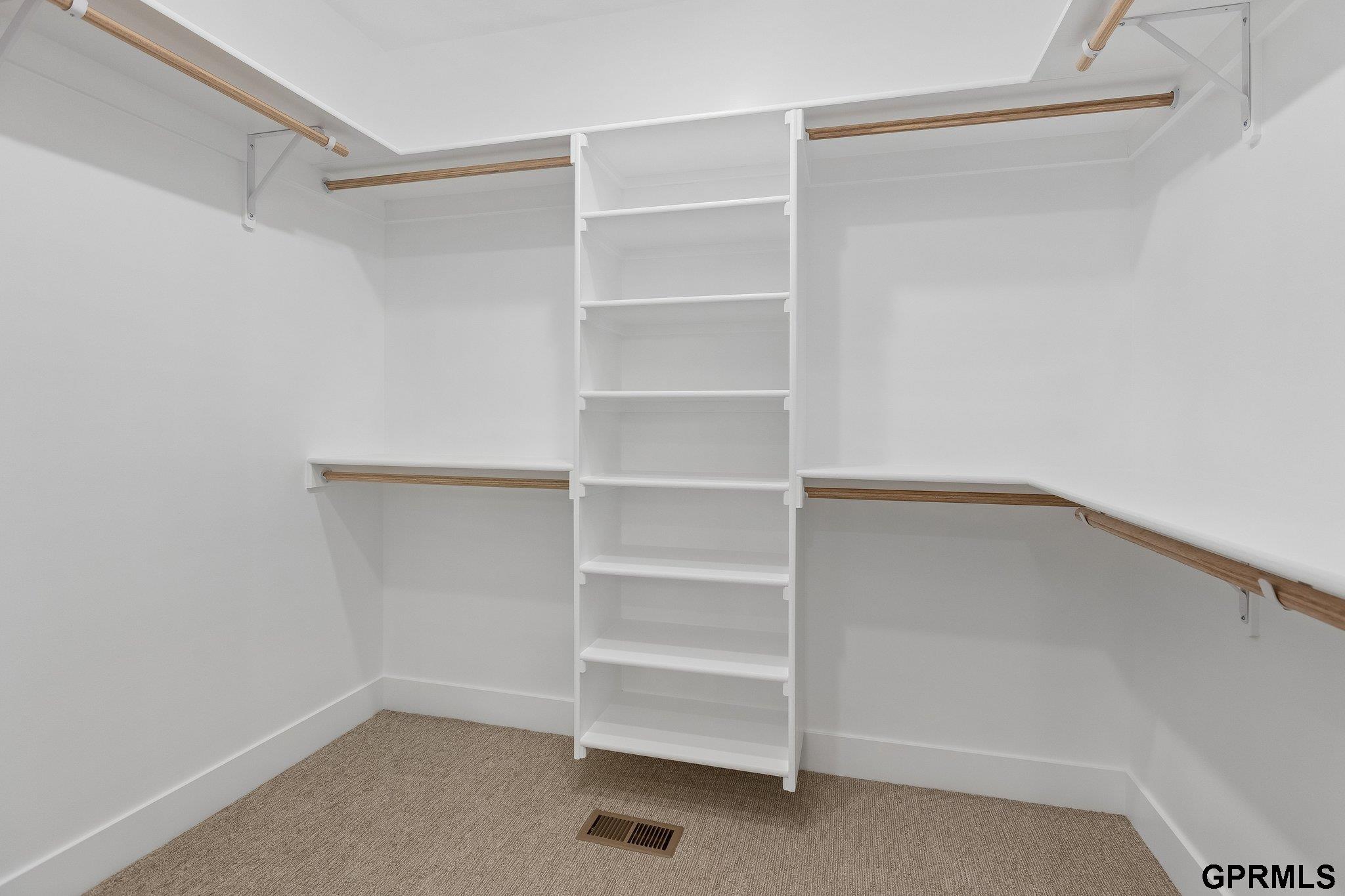 21109 Jessie Avenue, Elkhorn, NE, 68022