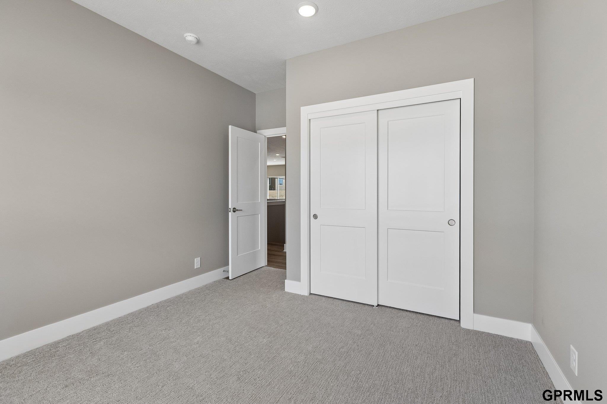 21109 Jessie Avenue, Elkhorn, NE, 68022