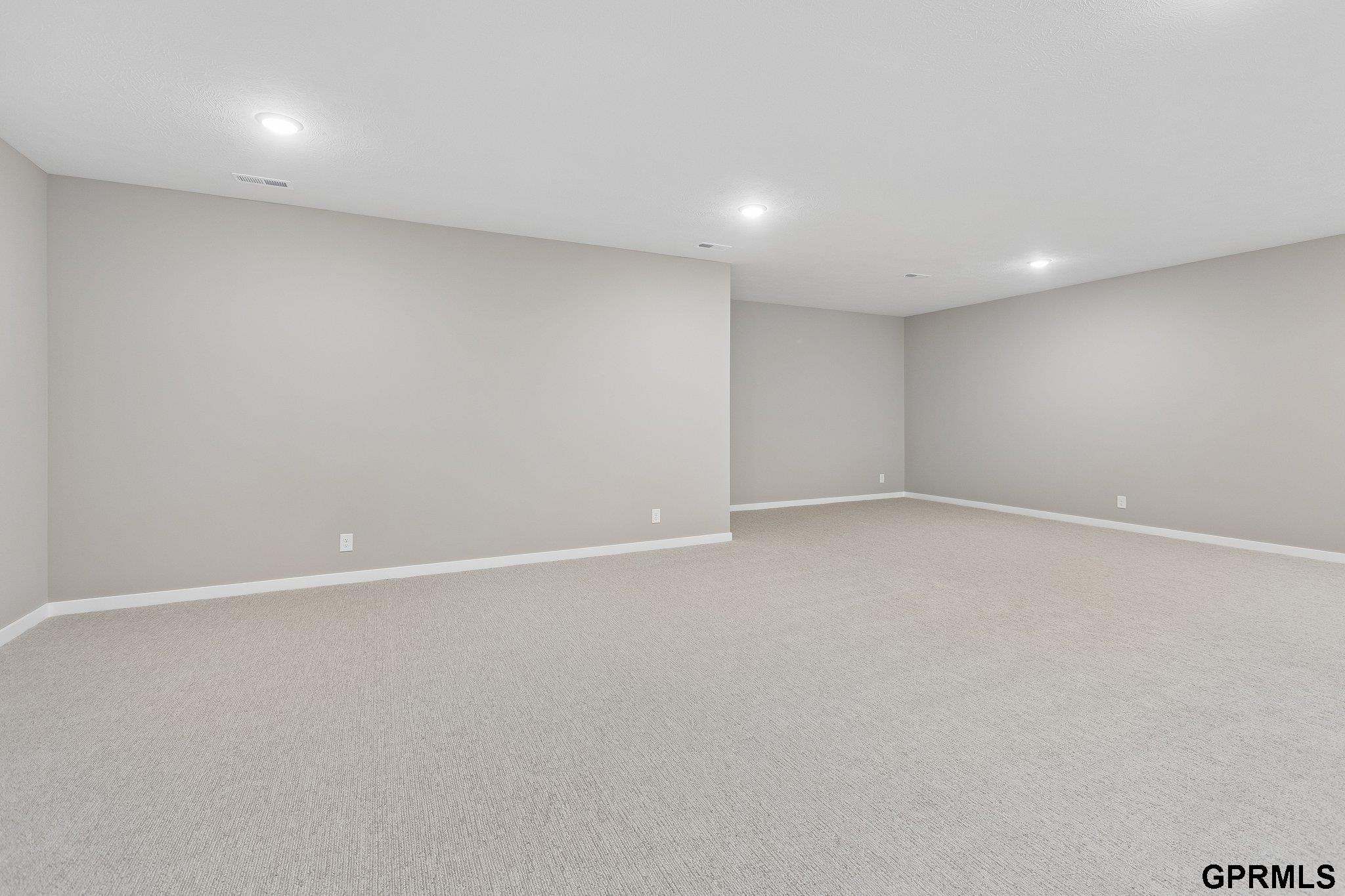 21109 Jessie Avenue, Elkhorn, NE, 68022