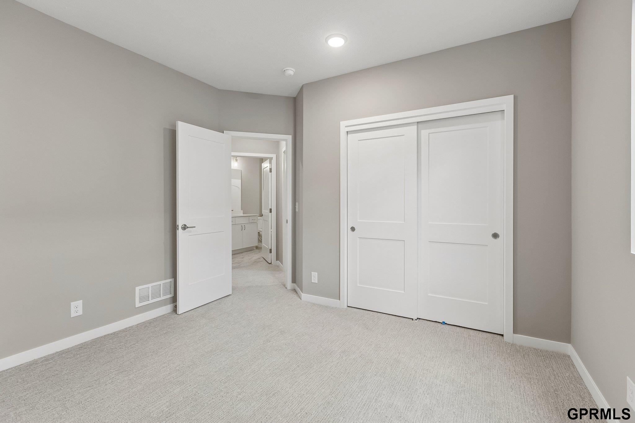 21109 Jessie Avenue, Elkhorn, NE, 68022