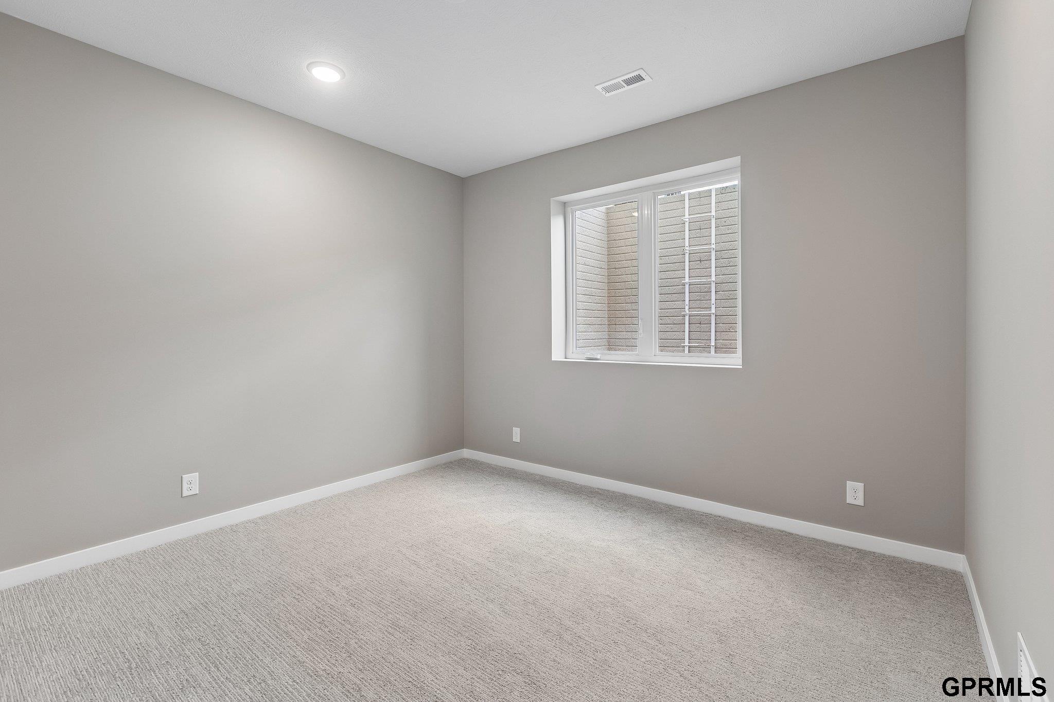 21109 Jessie Avenue, Elkhorn, NE, 68022