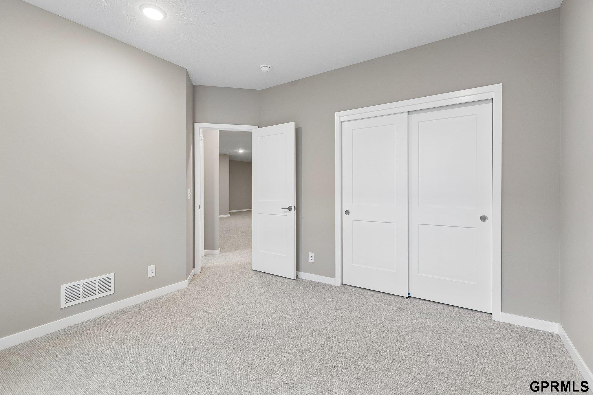 21109 Jessie Avenue, Elkhorn, NE, 68022