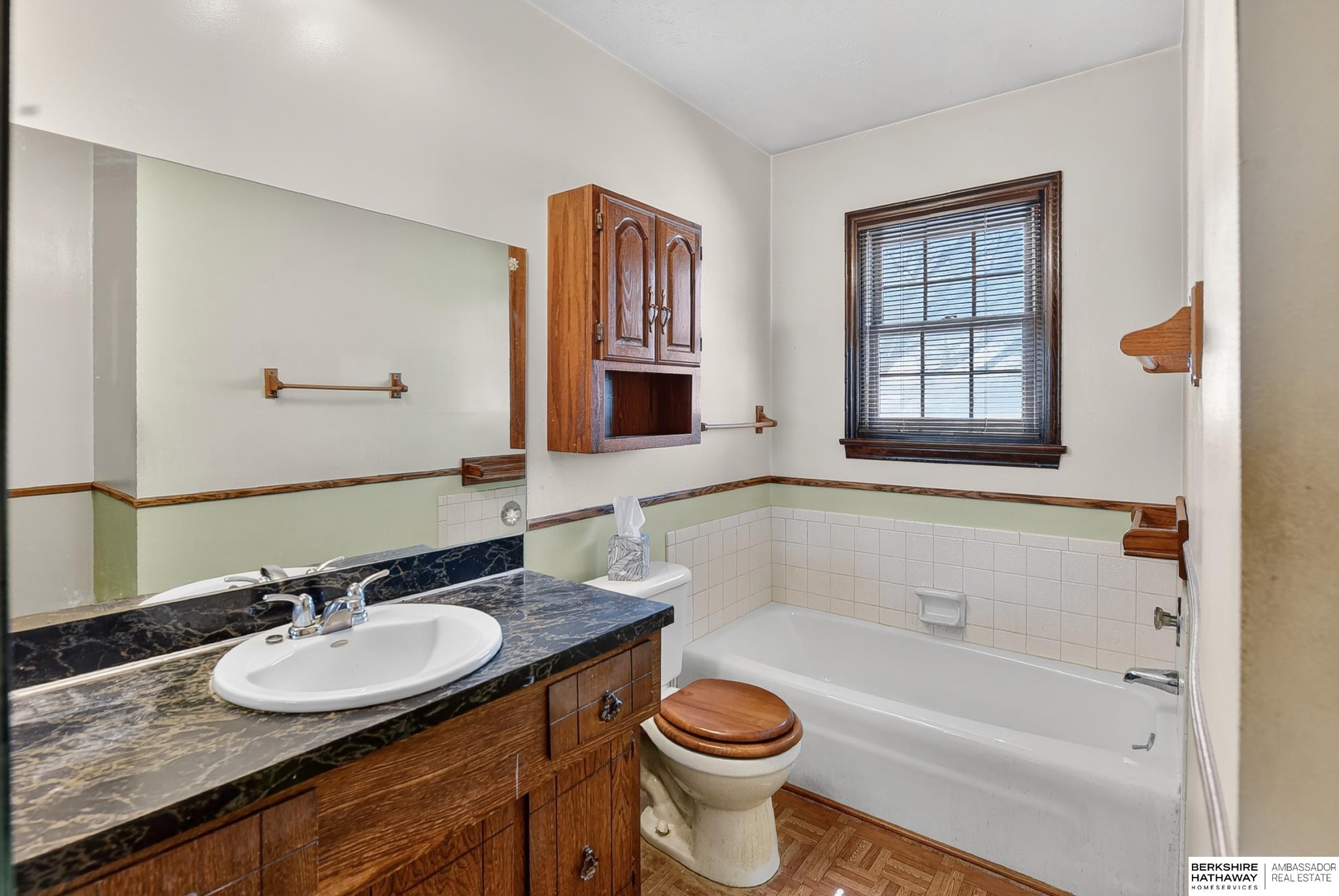 10145 Hansen Avenue, Omaha, NE, 68124-5010