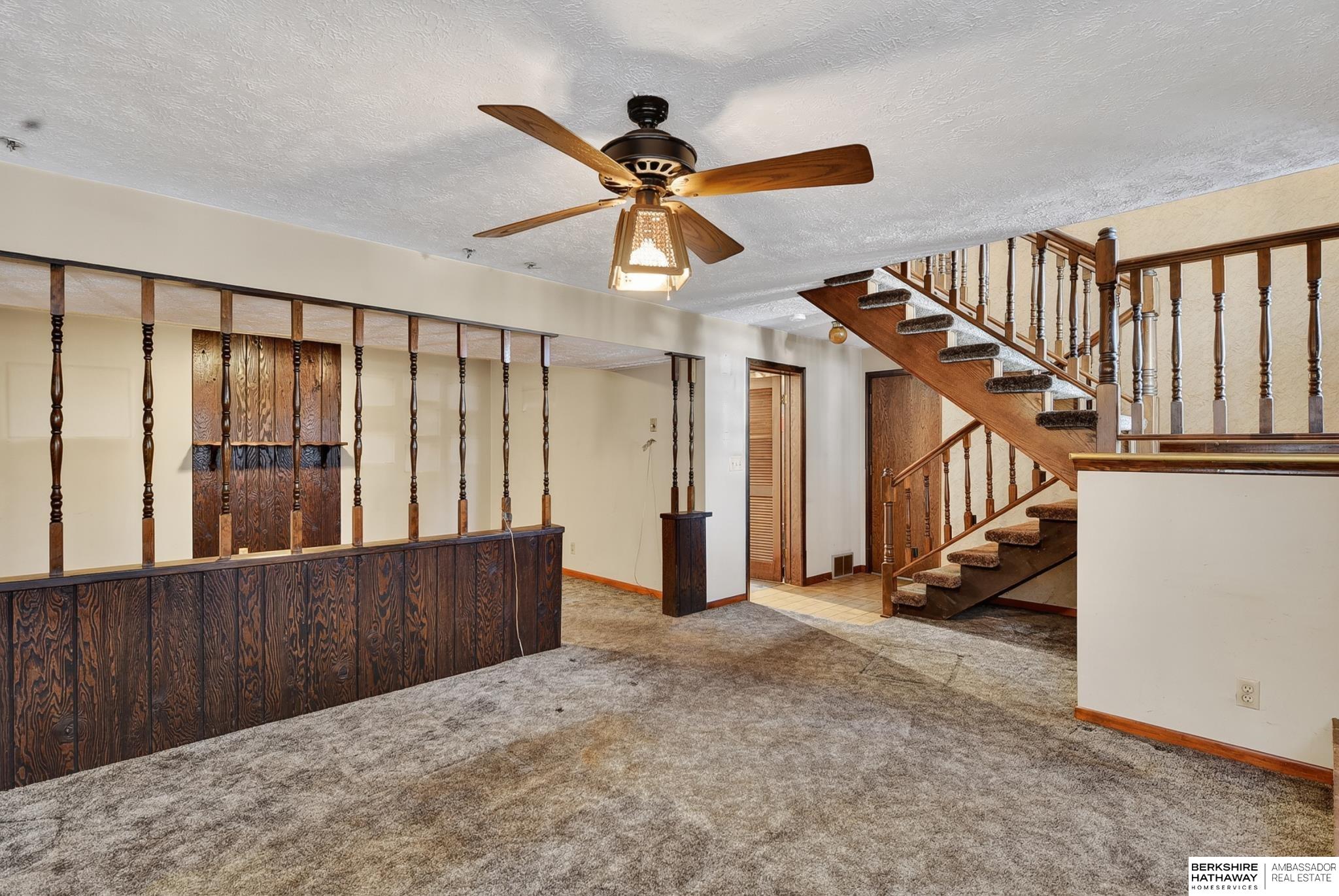 10145 Hansen Avenue, Omaha, NE, 68124-5010