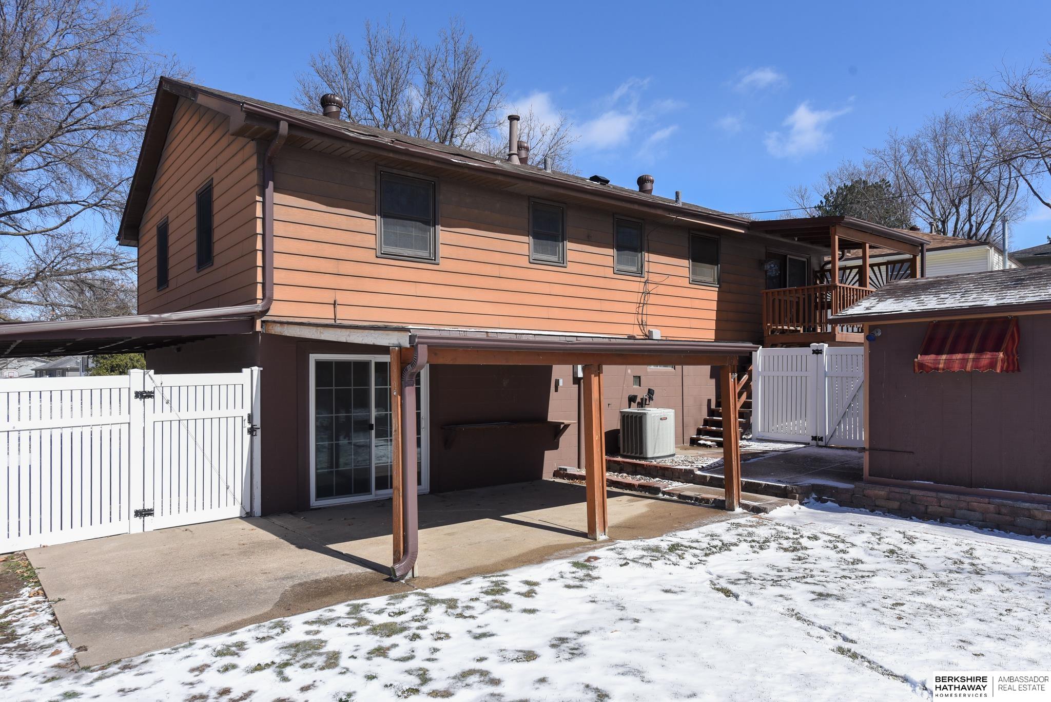 10145 Hansen Avenue, Omaha, NE, 68124-5010