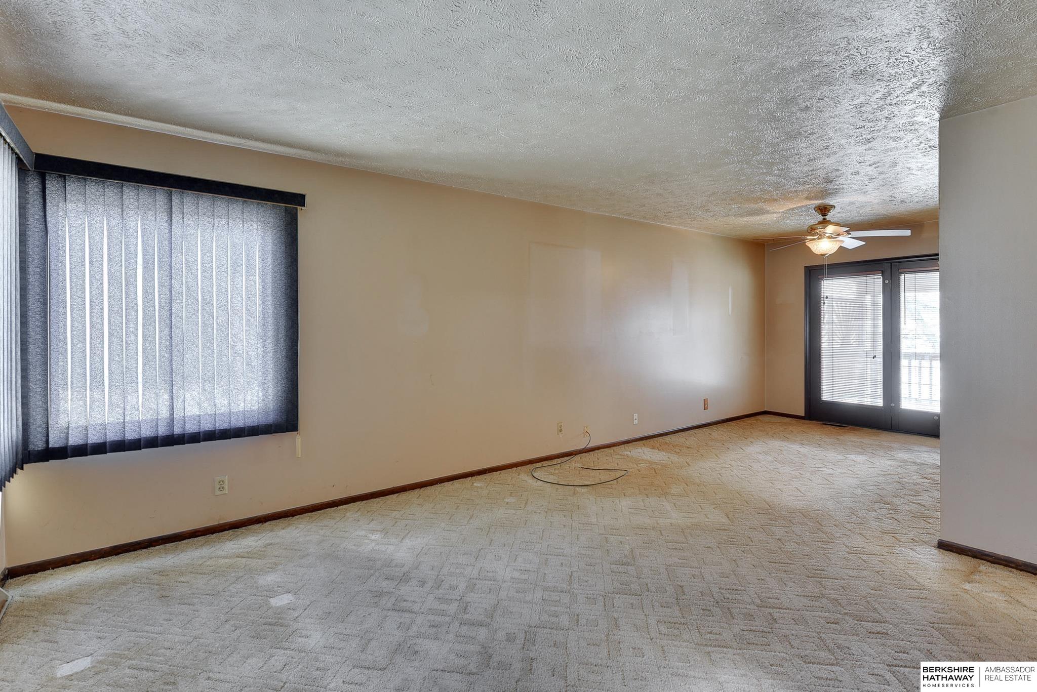 10145 Hansen Avenue, Omaha, NE, 68124-5010