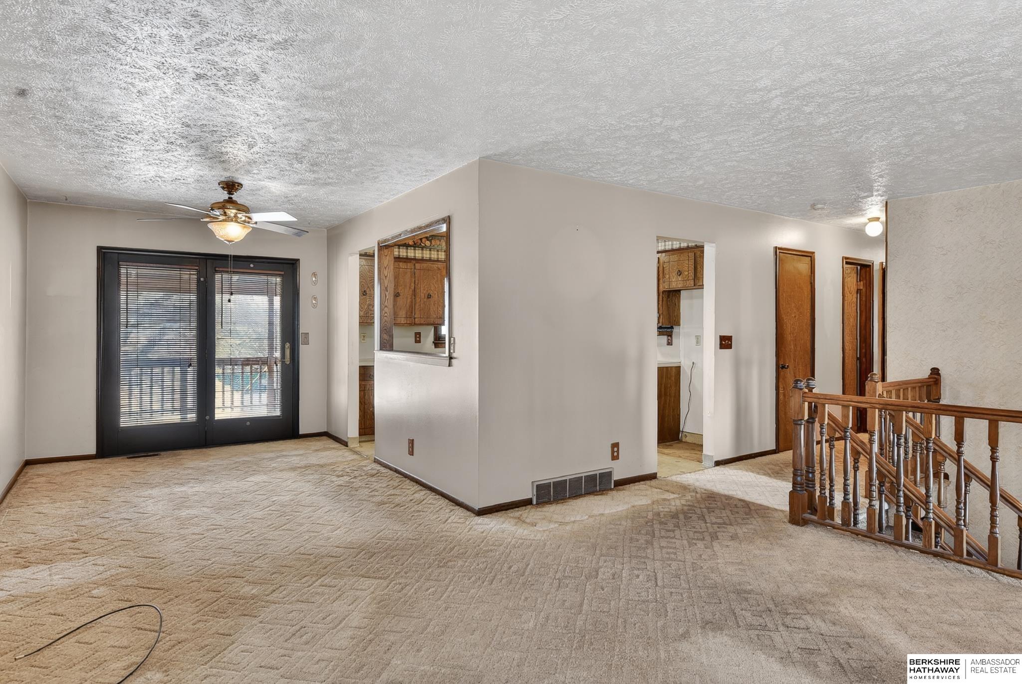 10145 Hansen Avenue, Omaha, NE, 68124-5010