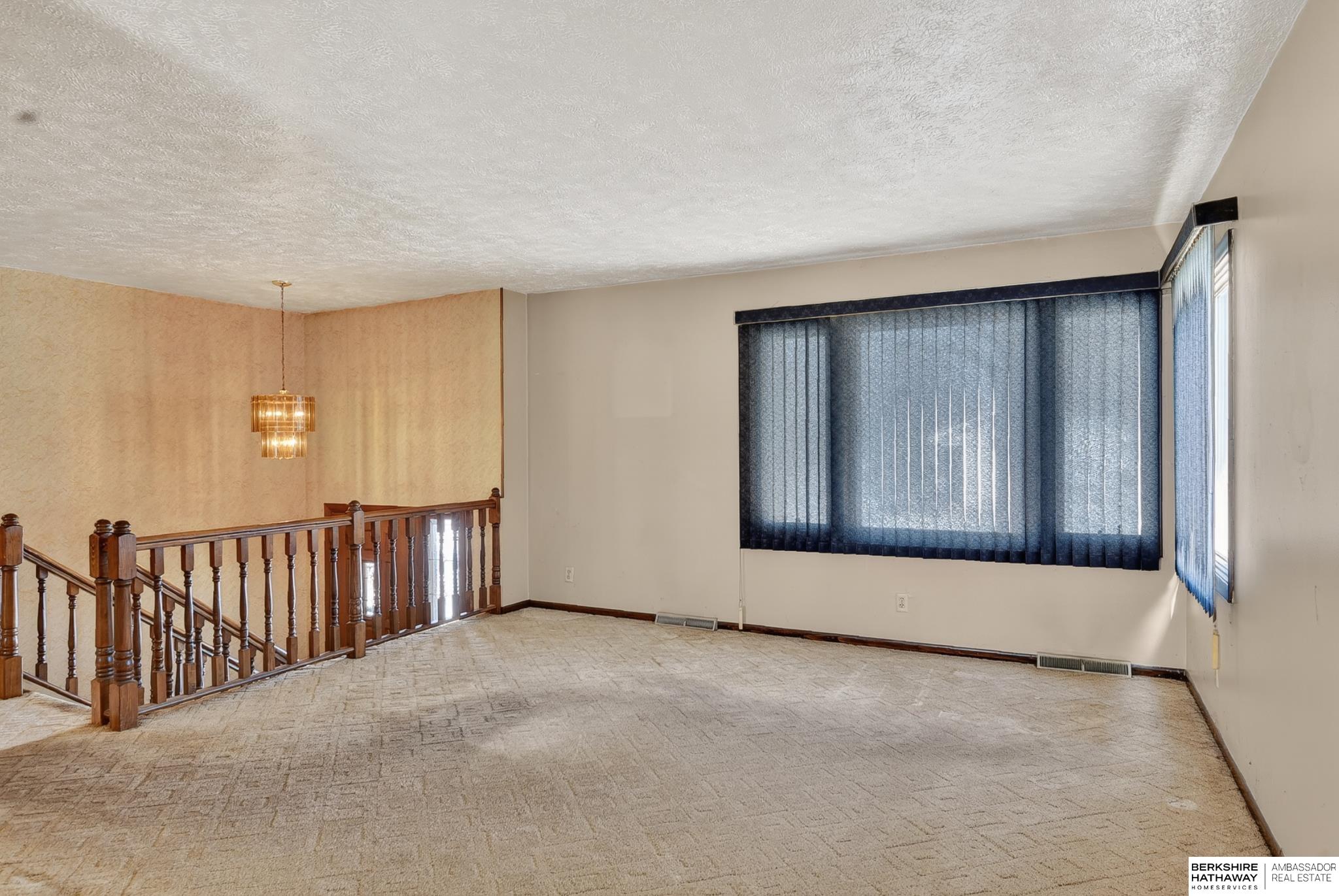 10145 Hansen Avenue, Omaha, NE, 68124-5010