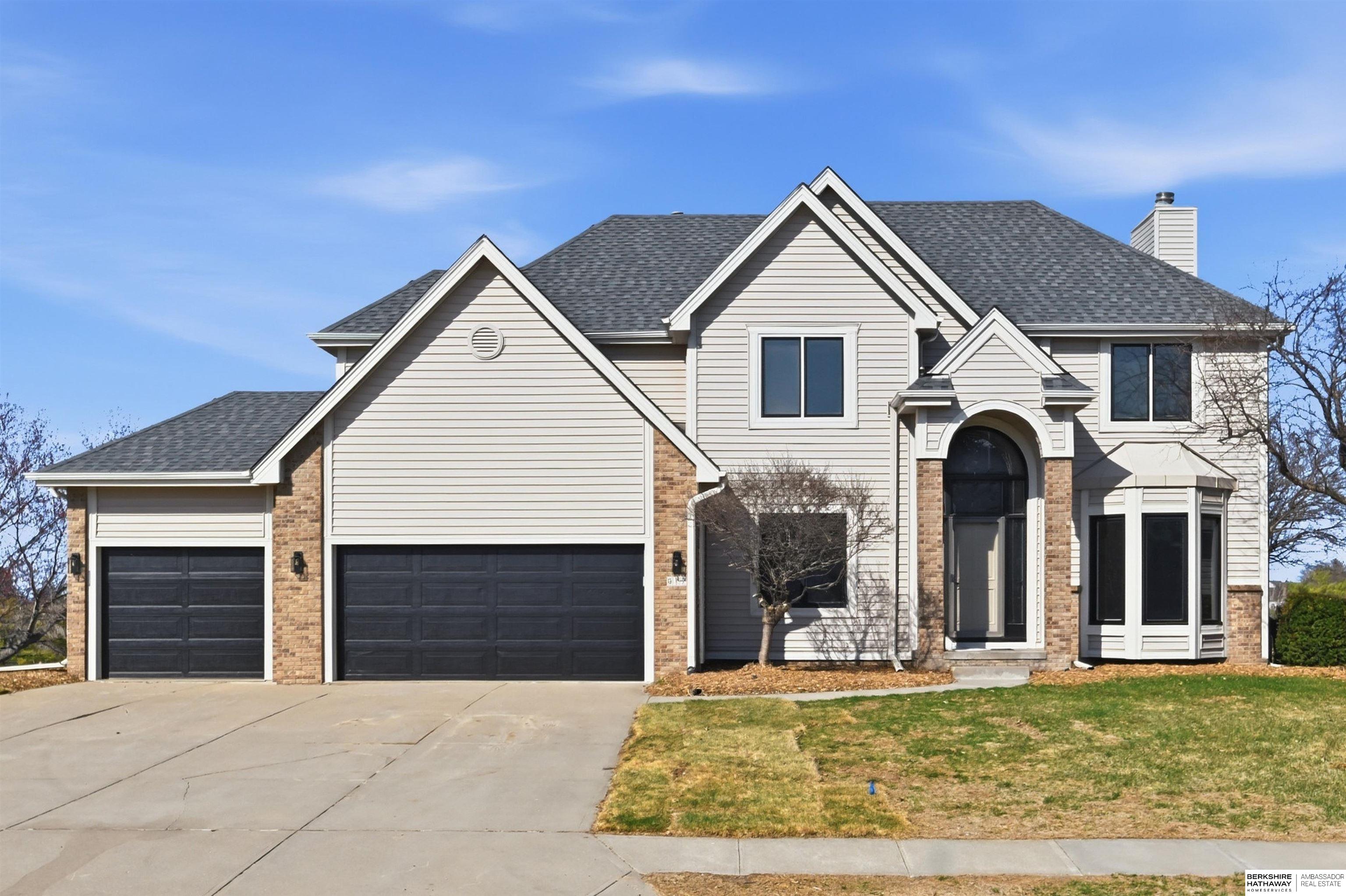 2737 Shadowbrook Drive, Lincoln, NE, 68516