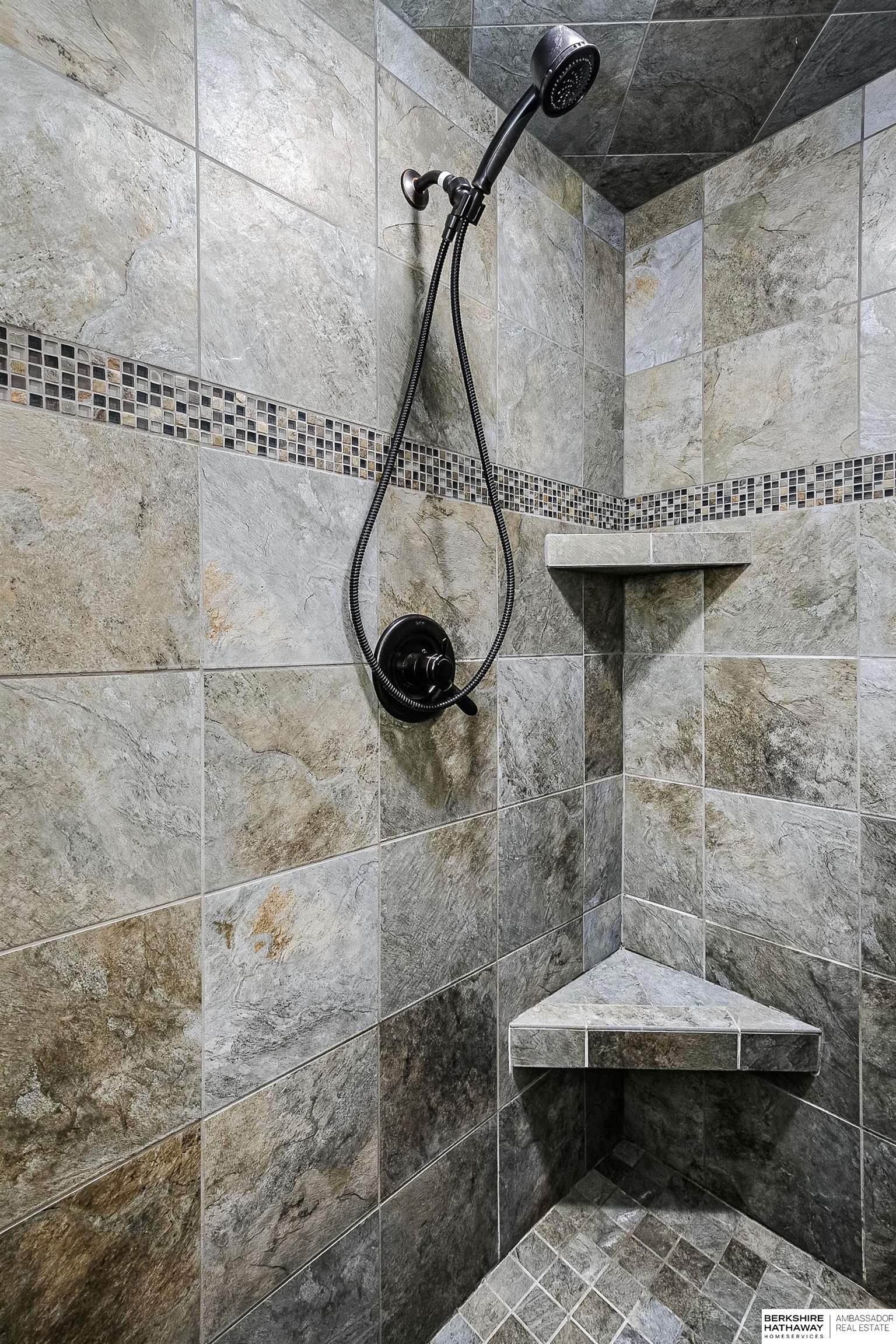 1514 S 198th Avenue, Omaha, NE, 68130