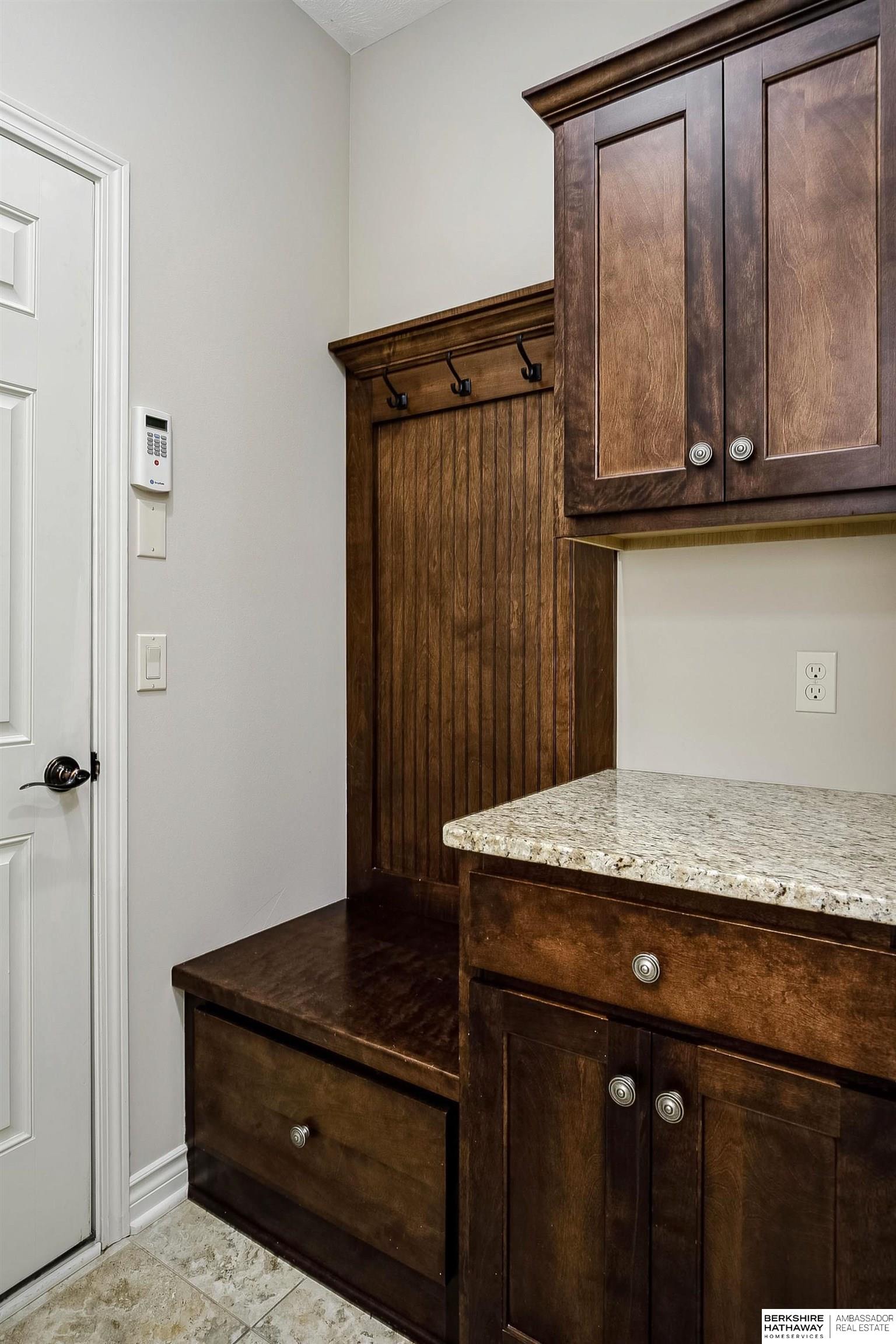 1514 S 198th Avenue, Omaha, NE, 68130