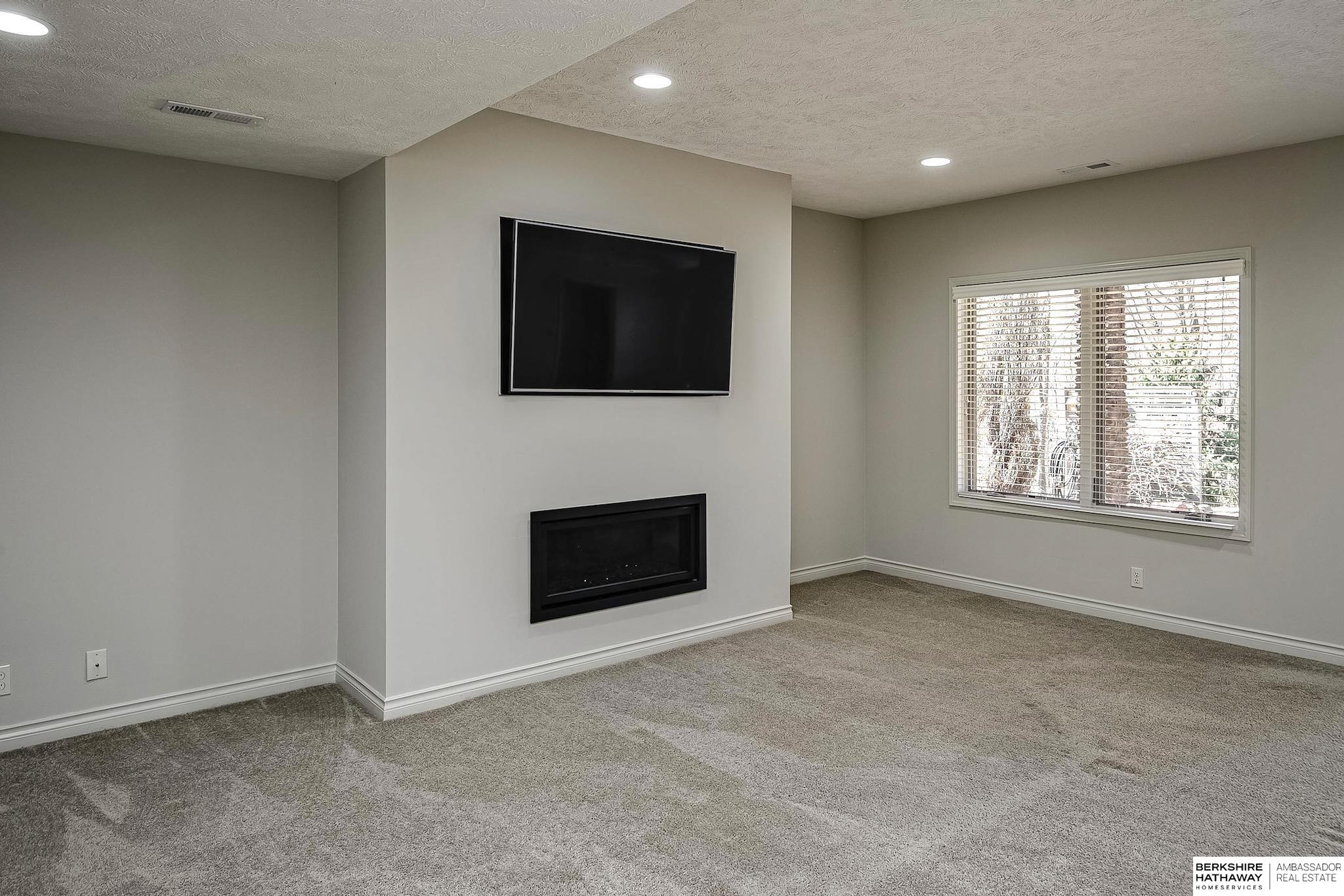 1514 S 198th Avenue, Omaha, NE, 68130