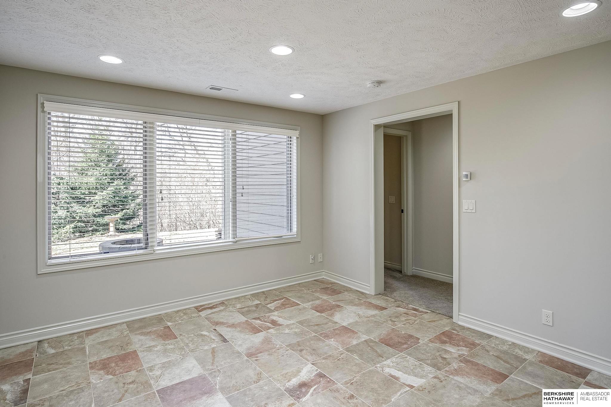 1514 S 198th Avenue, Omaha, NE, 68130