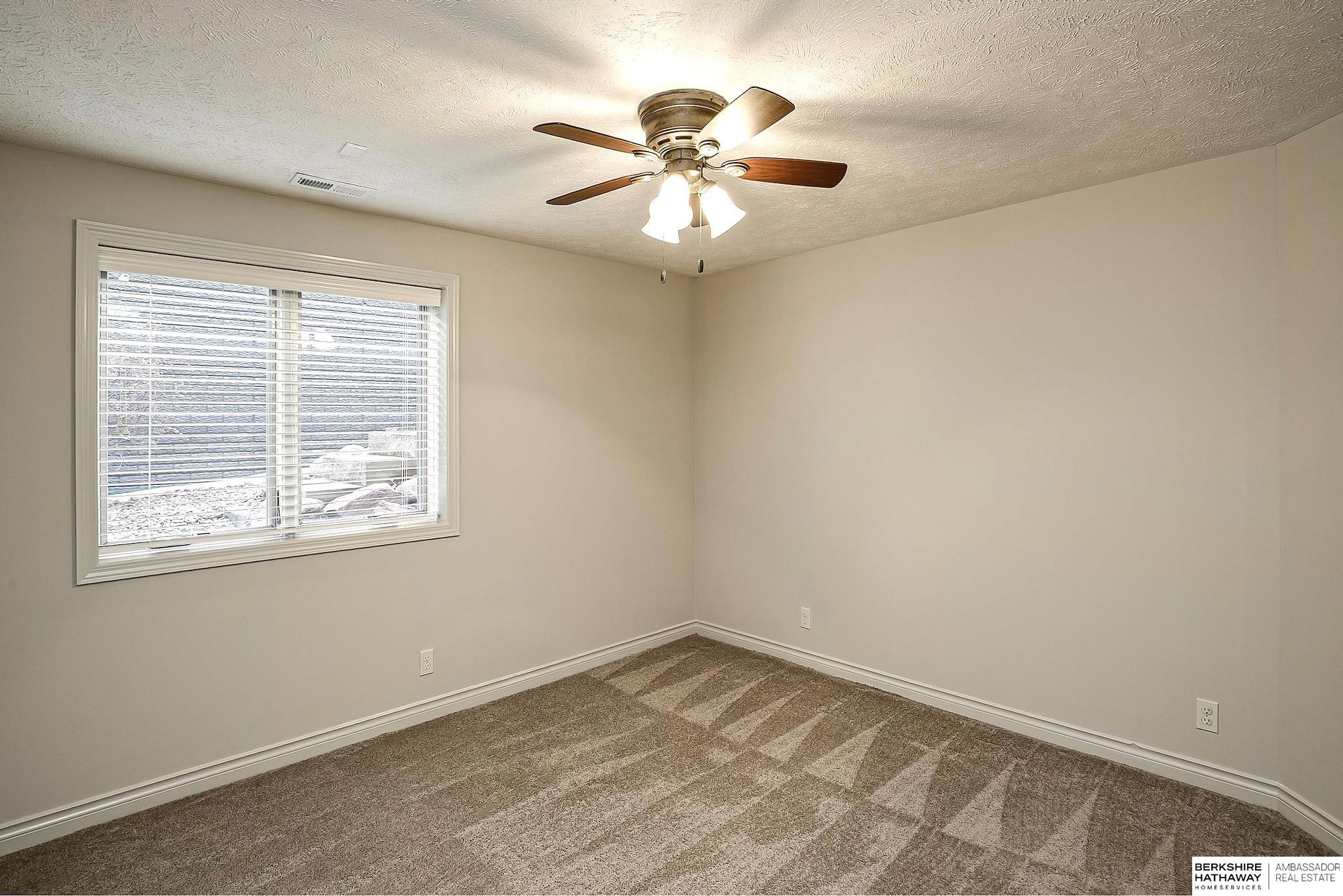 1514 S 198th Avenue, Omaha, NE, 68130