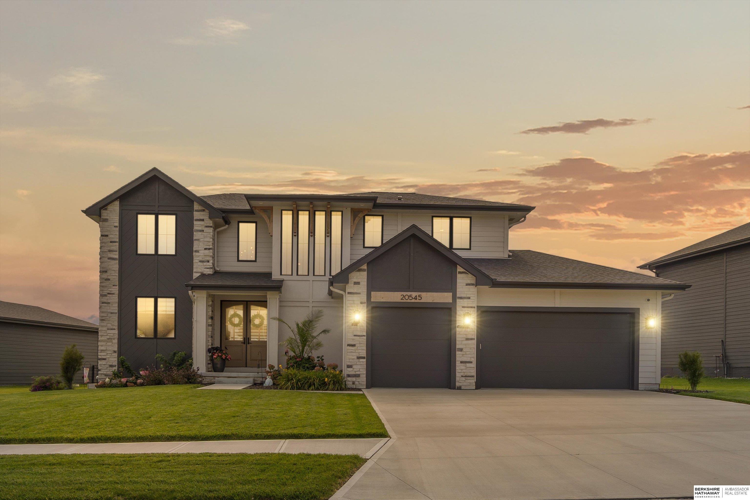 20545 Hartman Avenue, Elkhorn, NE, 68022